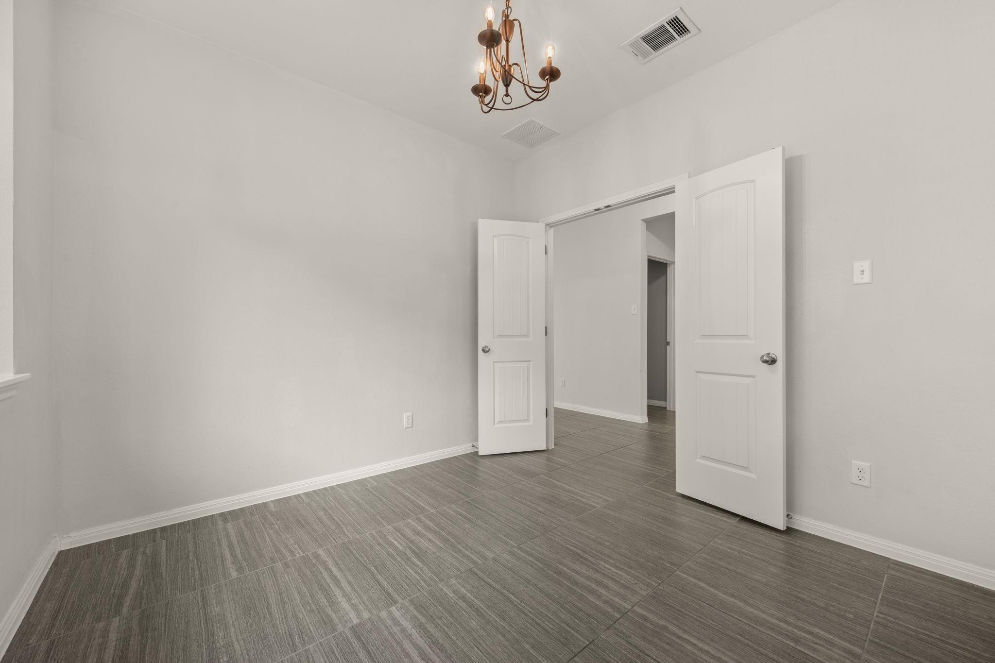 604 Palmilla St, Leander, TX 78641