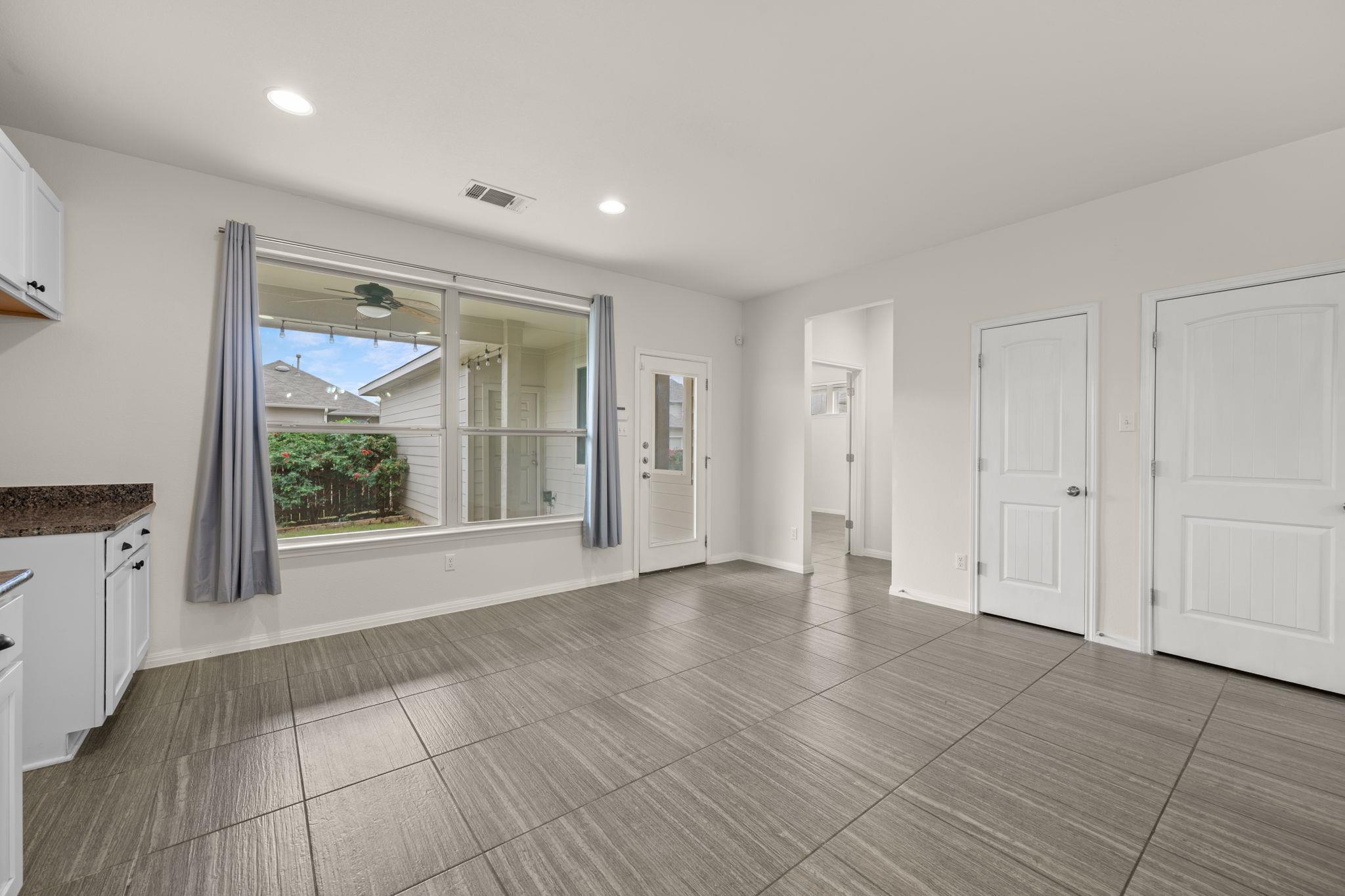 604 Palmilla St, Leander, TX 78641