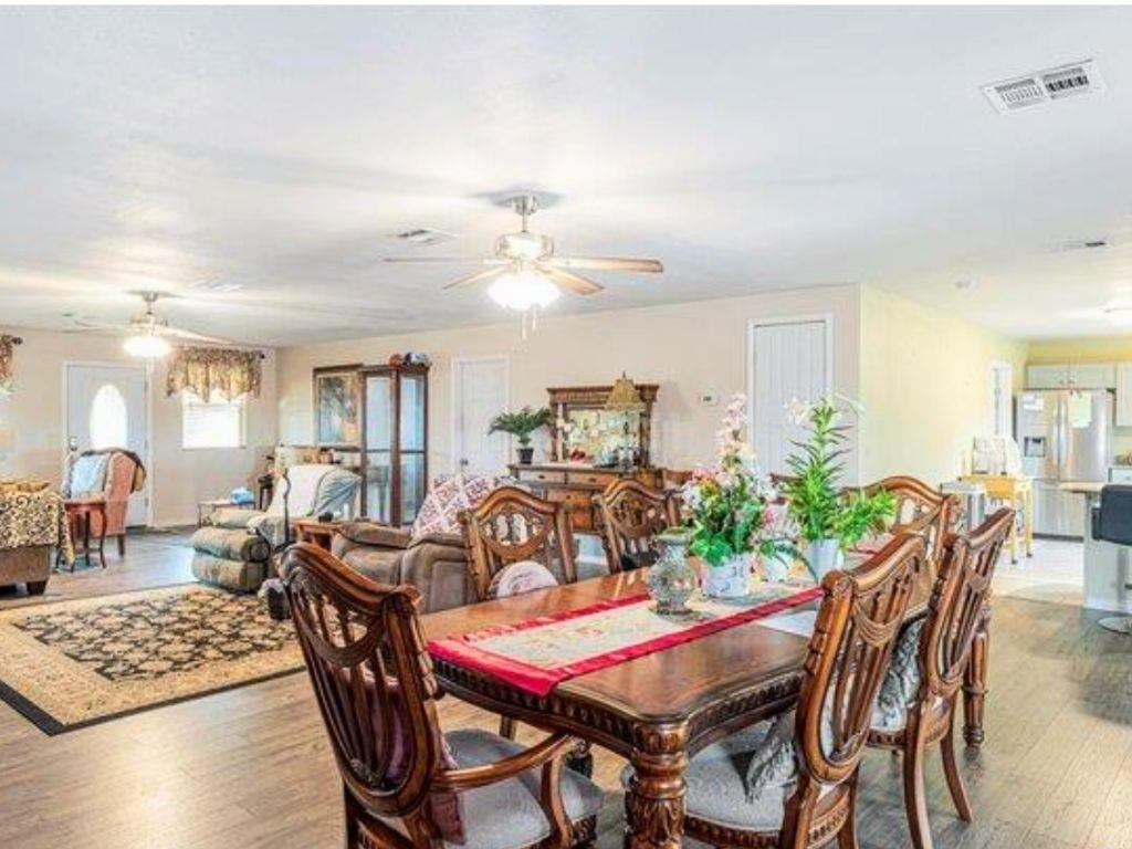 205 Montrose Dr, Liberty Hill, TX 78642