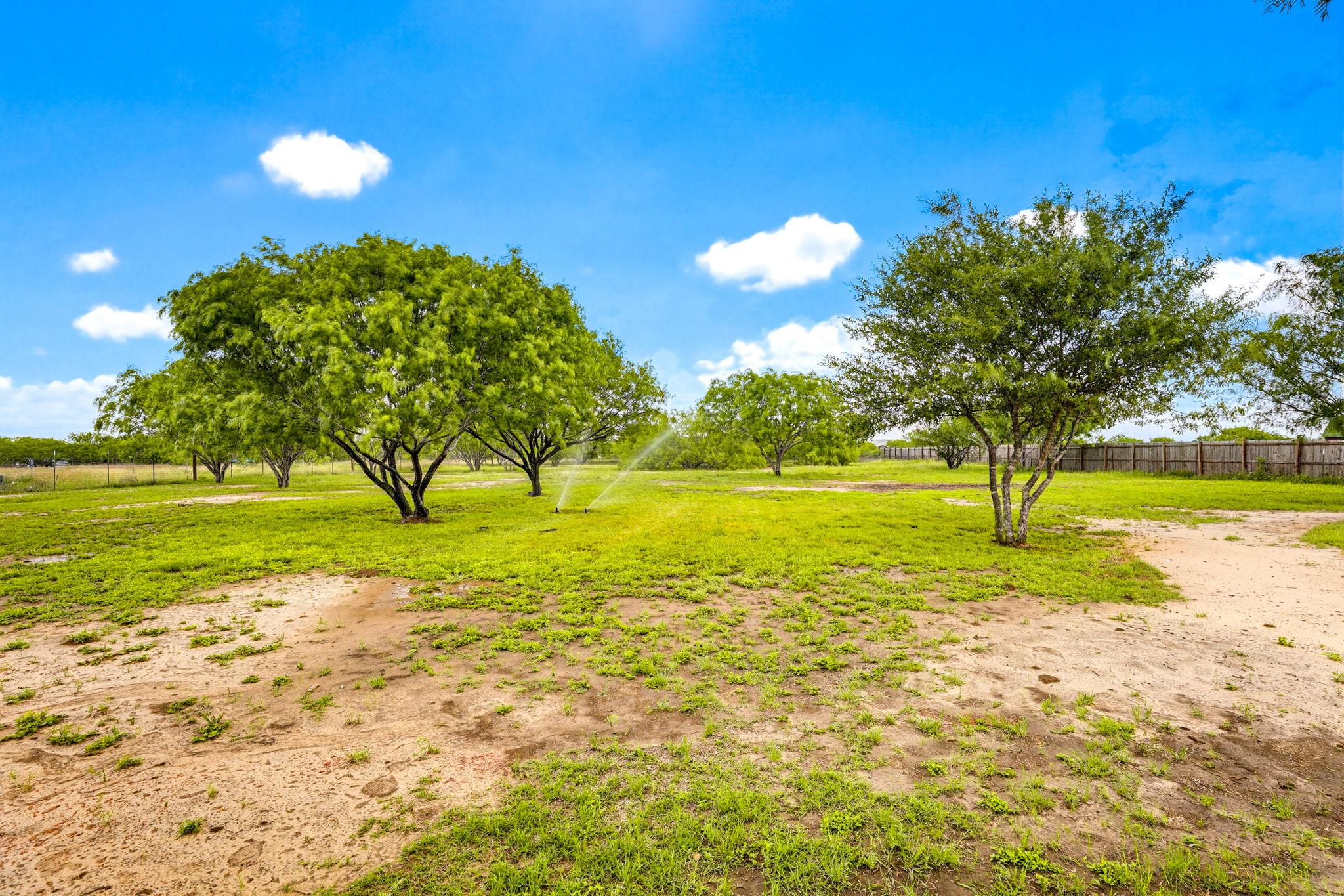 269 Callihan Rd, Lockhart, TX 78644