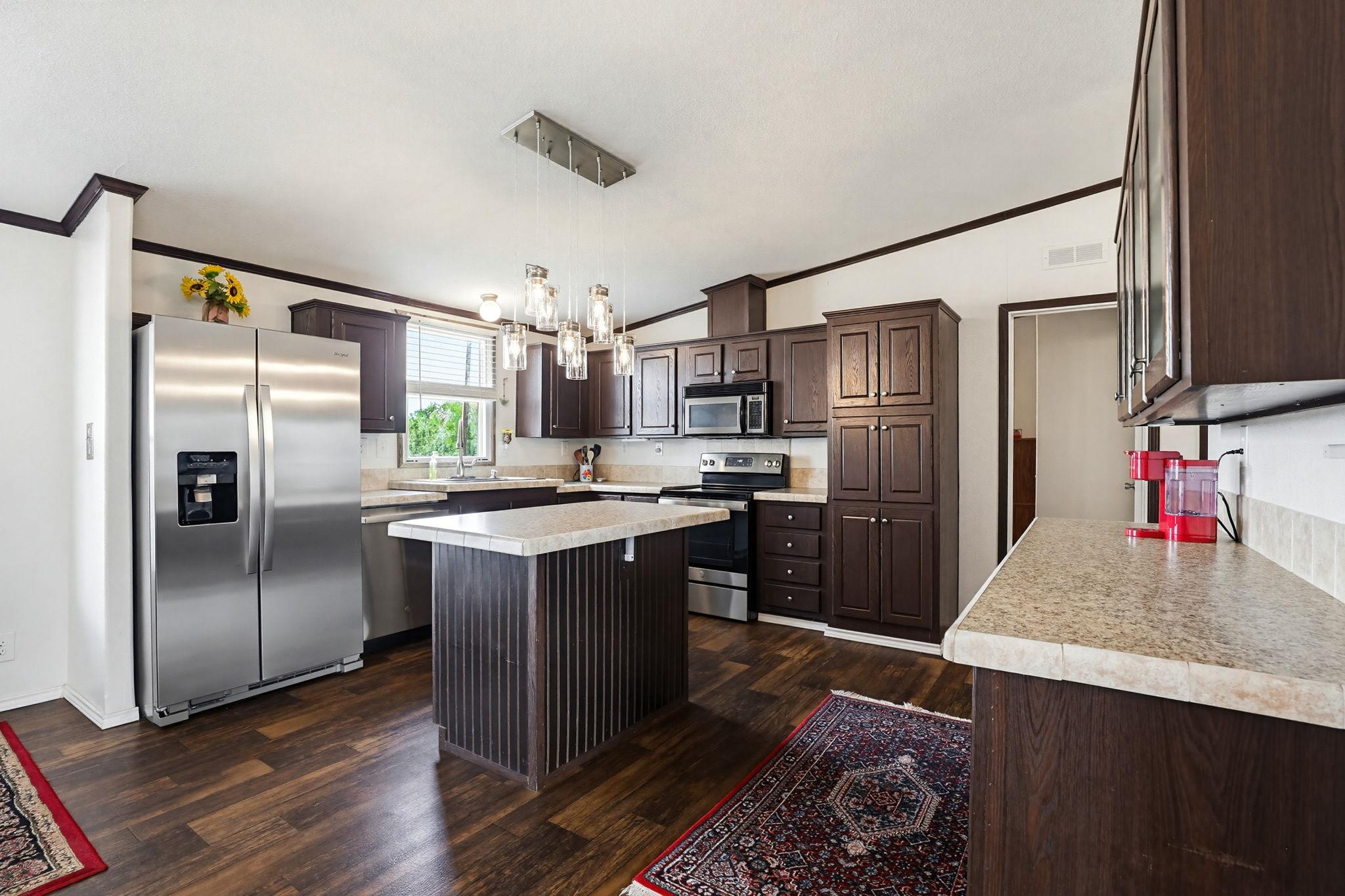 269 Callihan Rd, Lockhart, TX 78644