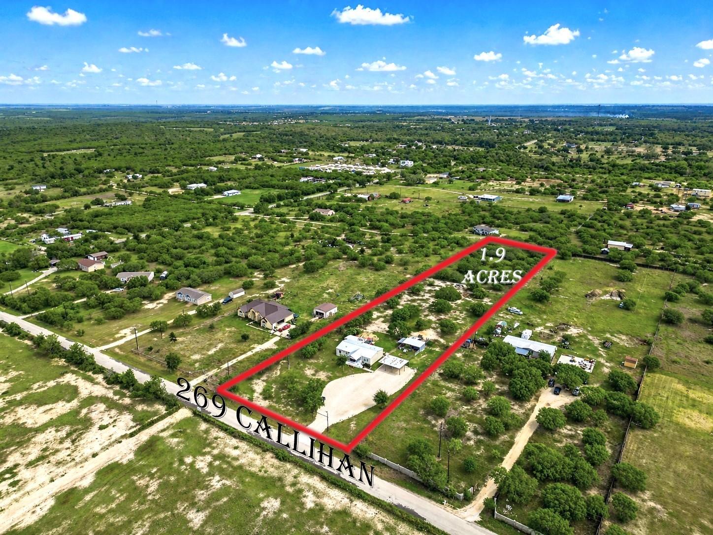 269 Callihan Rd, Lockhart, TX 78644