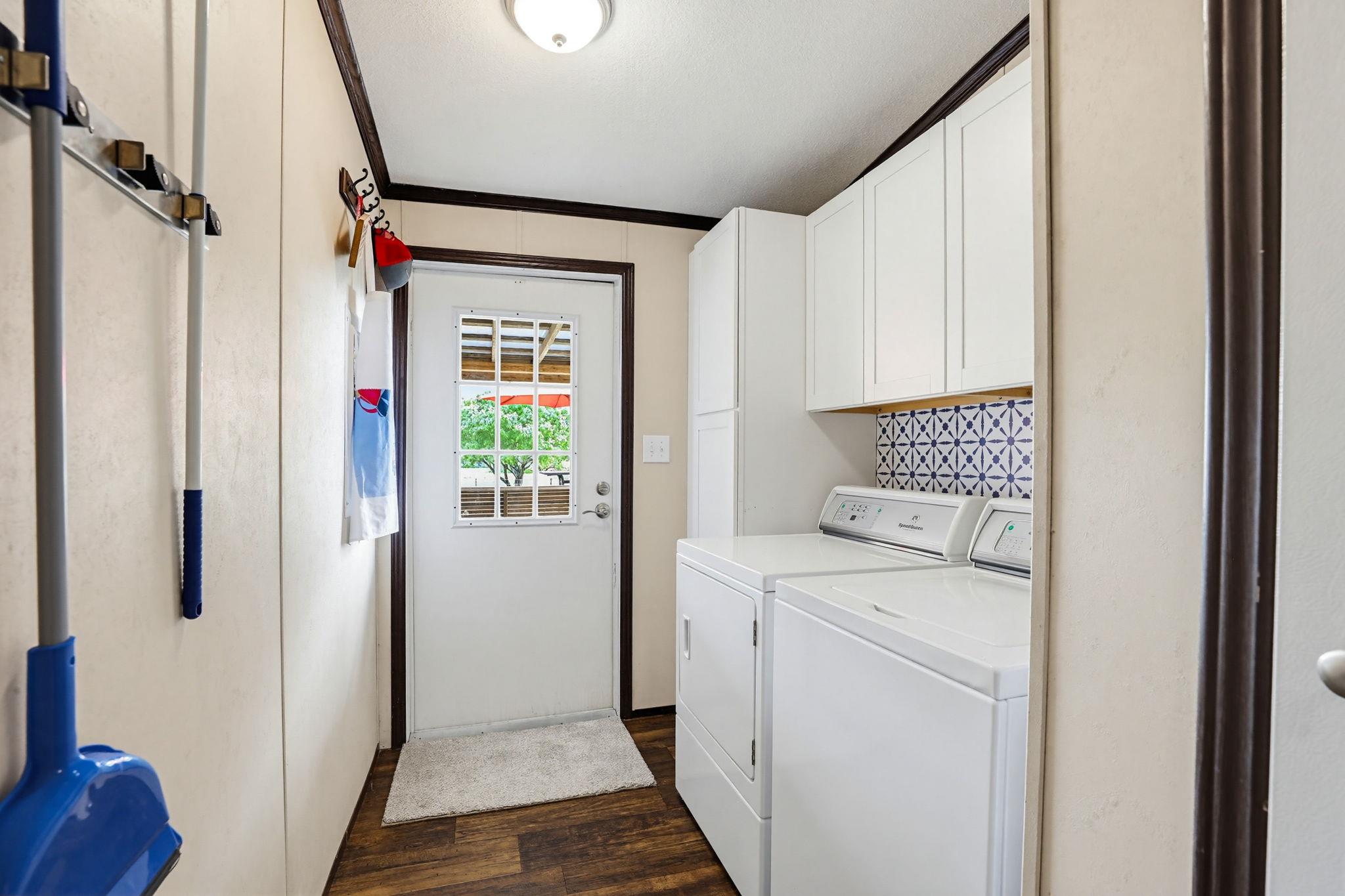 269 Callihan Rd, Lockhart, TX 78644