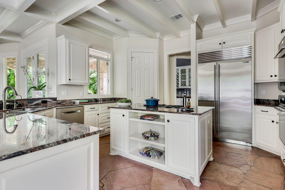 102 Wood Trl, West Lake Hills, TX 78746