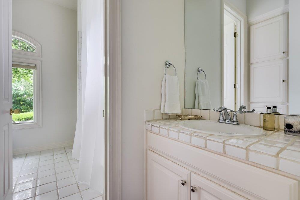 102 Wood Trl, West Lake Hills, TX 78746