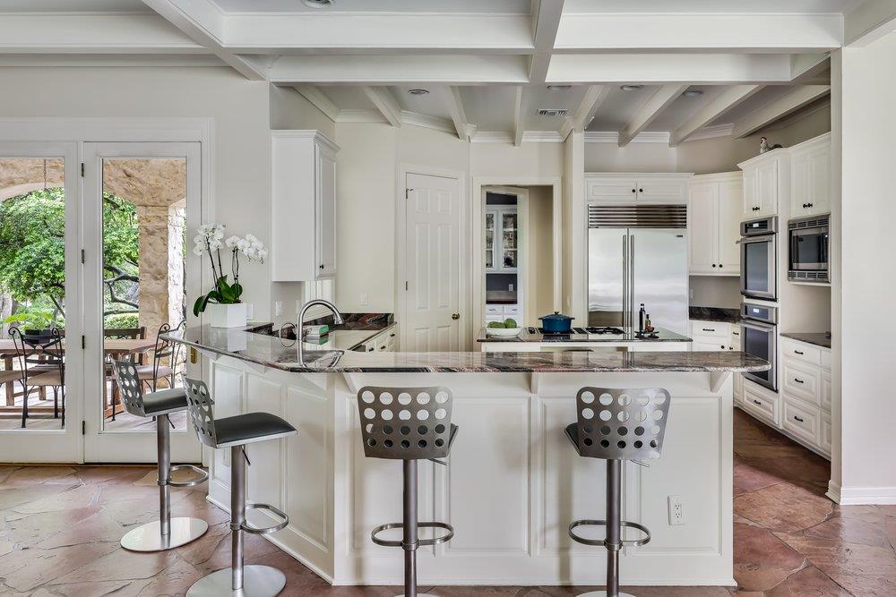 102 Wood Trl, West Lake Hills, TX 78746