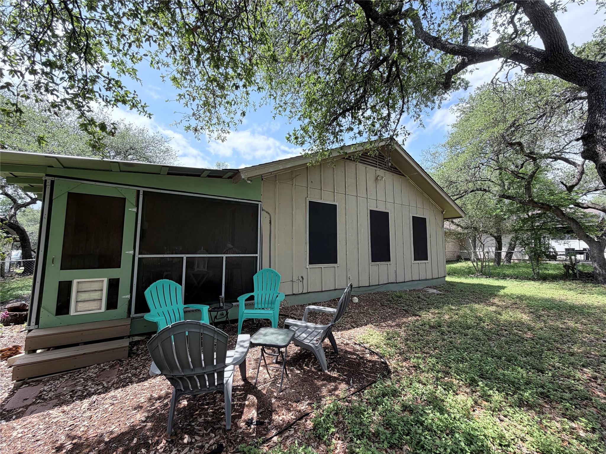 2208 N Cannes Dr, Cedar Park, TX 78613