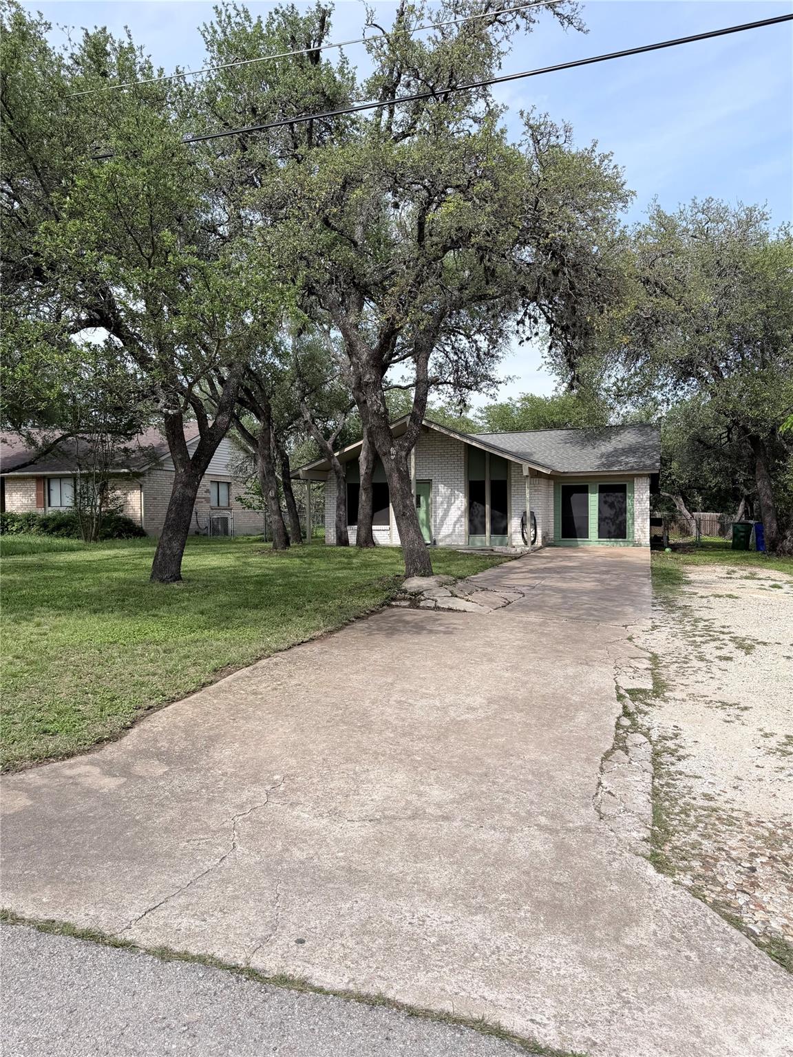 2208 N Cannes Dr, Cedar Park, TX 78613