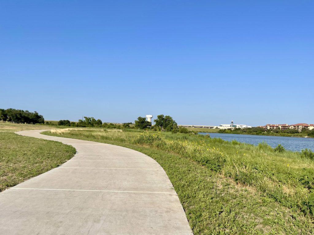 2208 N Cannes Dr, Cedar Park, TX 78613