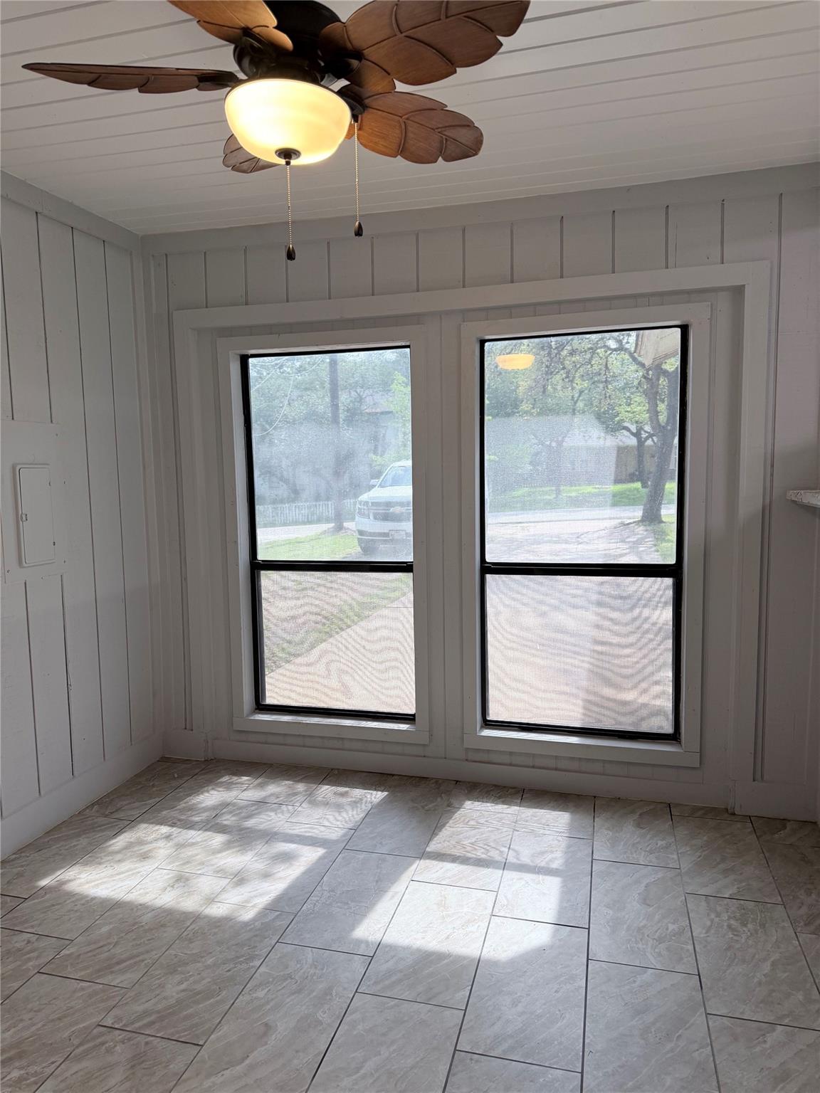 2208 N Cannes Dr, Cedar Park, TX 78613