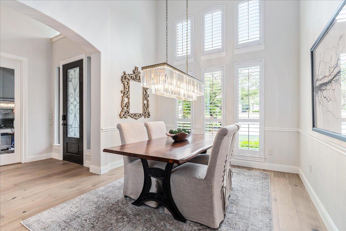 214 Varco Dr, Austin, TX 78738