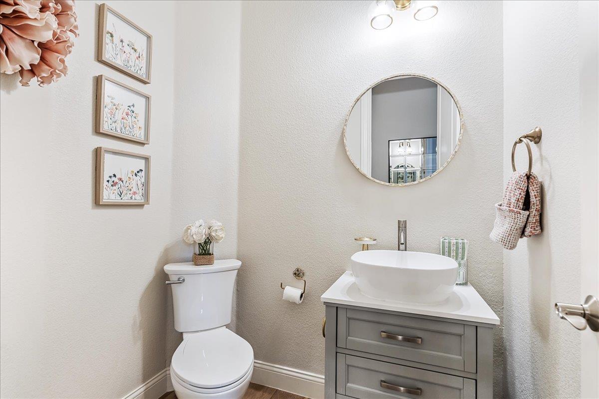 214 Varco Dr, Austin, TX 78738