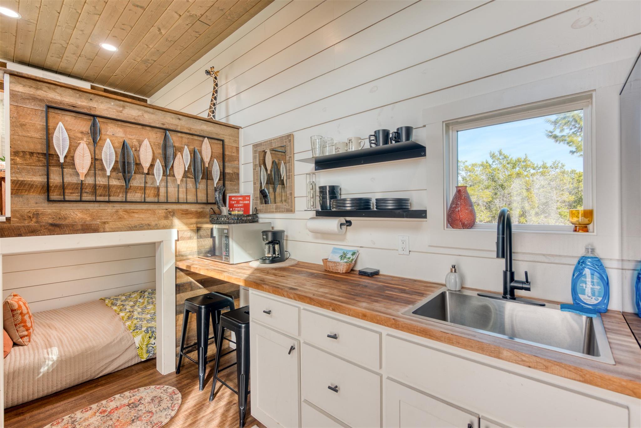 1156 Narrows Rd, Blanco, TX 78606