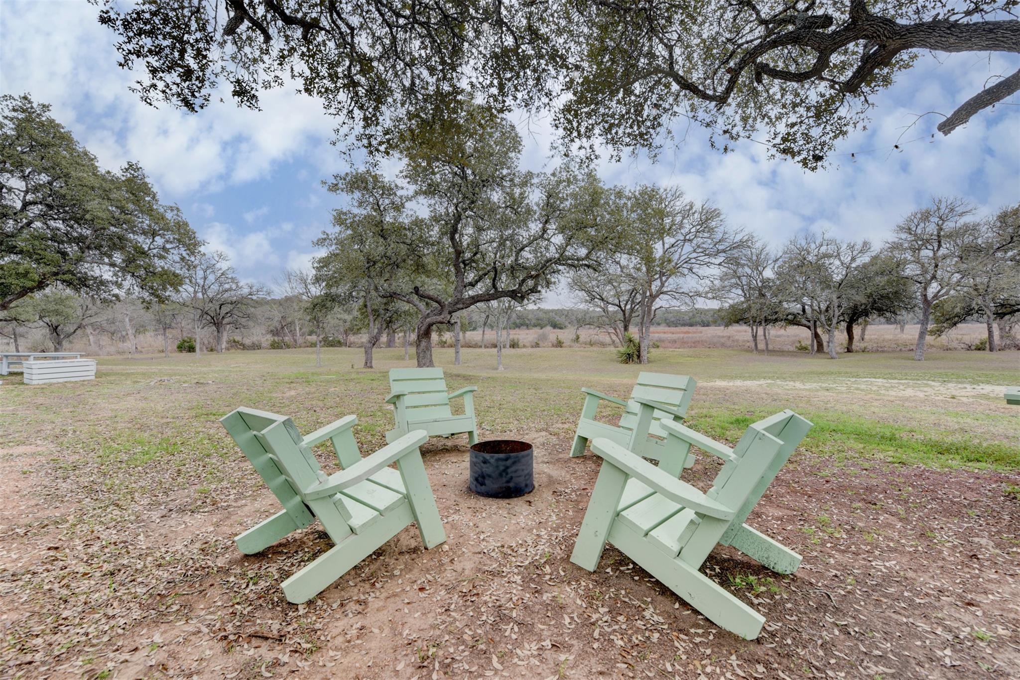 1156 Narrows Rd, Blanco, TX 78606