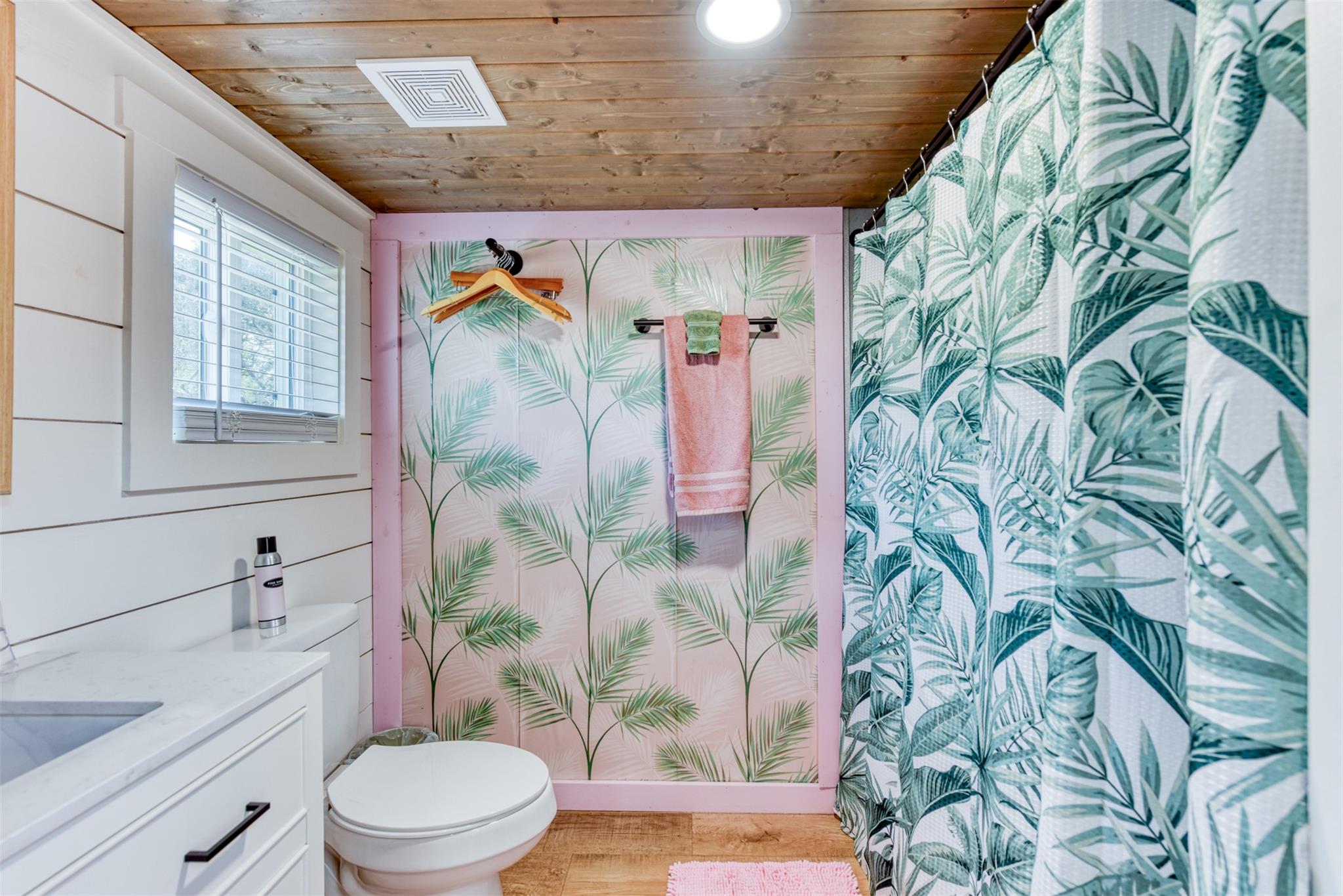 1156 Narrows Rd, Blanco, TX 78606