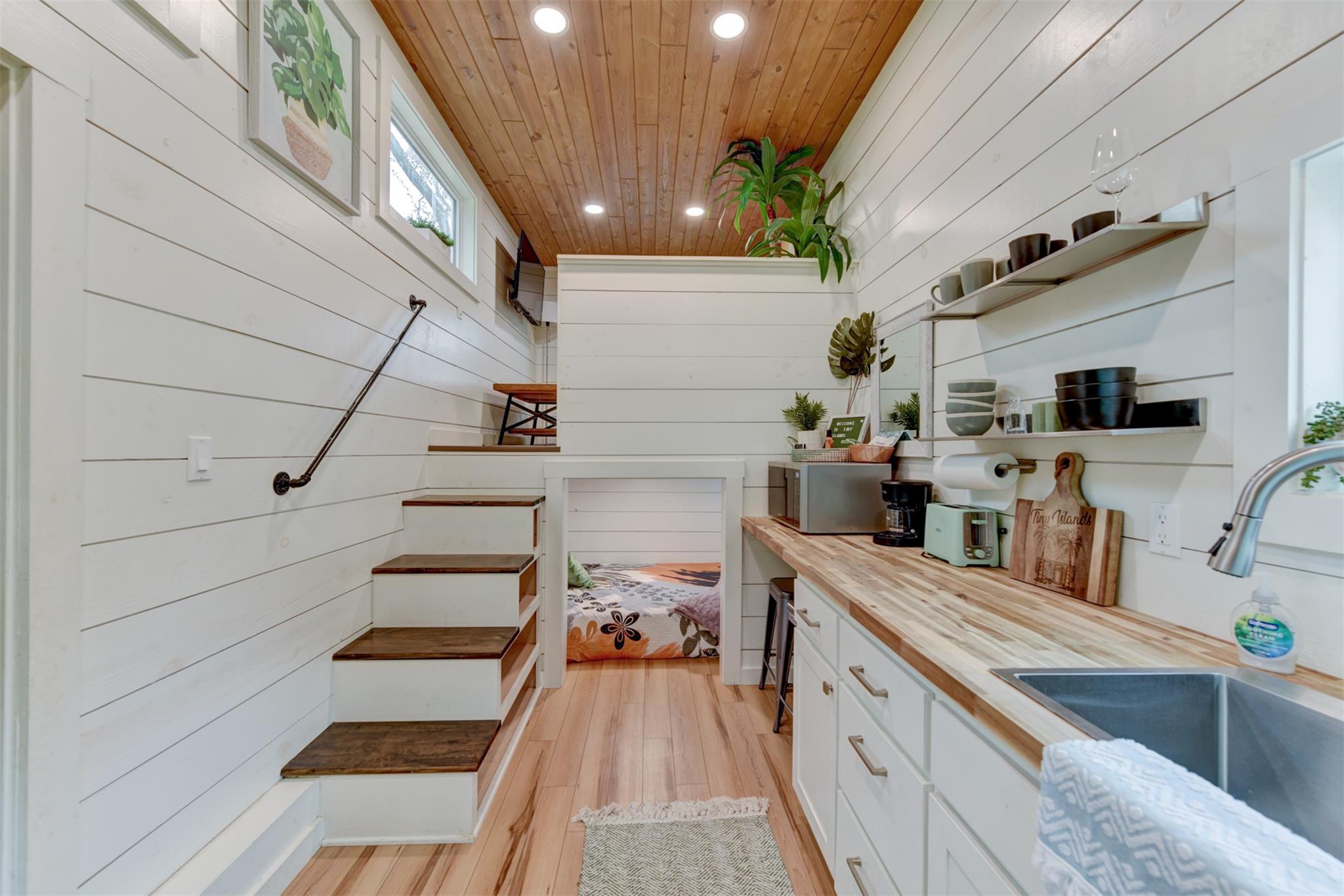 1156 Narrows Rd, Blanco, TX 78606