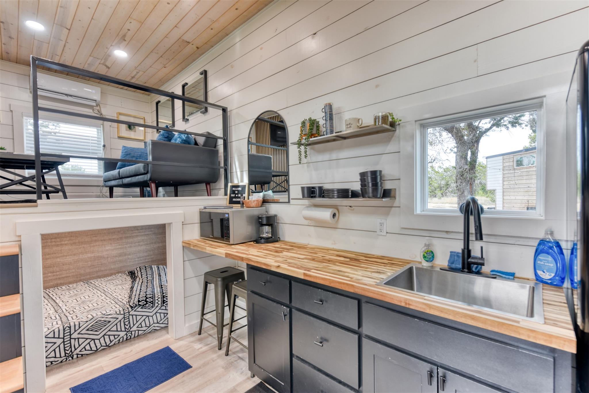 1156 Narrows Rd, Blanco, TX 78606