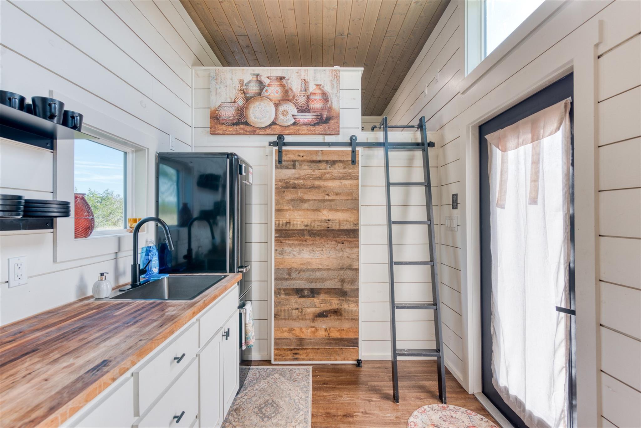 1156 Narrows Rd, Blanco, TX 78606