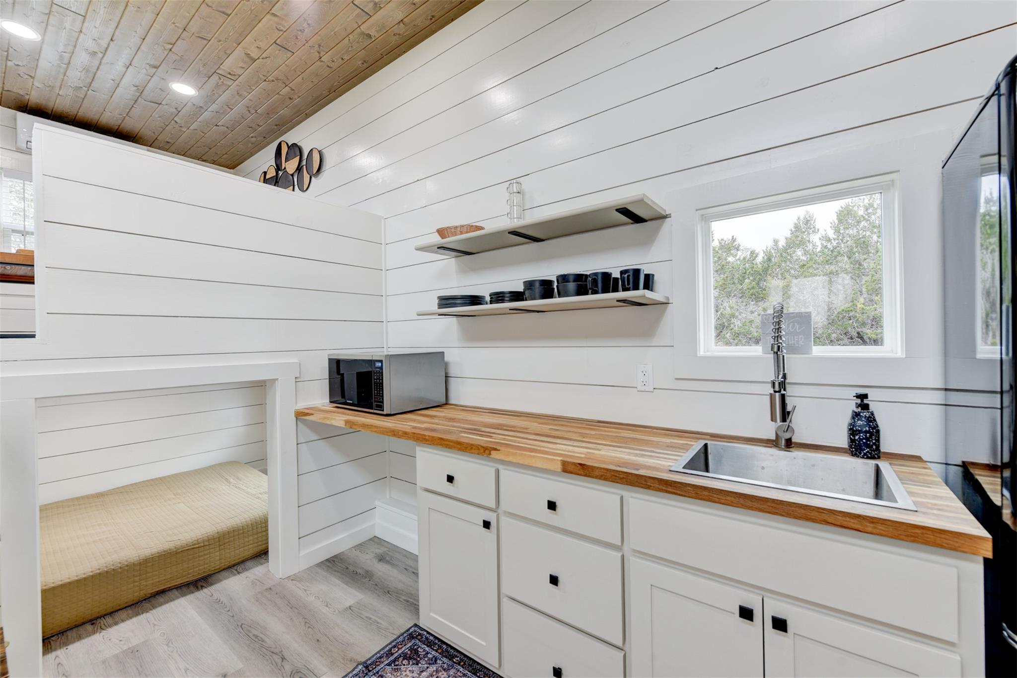 1156 Narrows Rd, Blanco, TX 78606