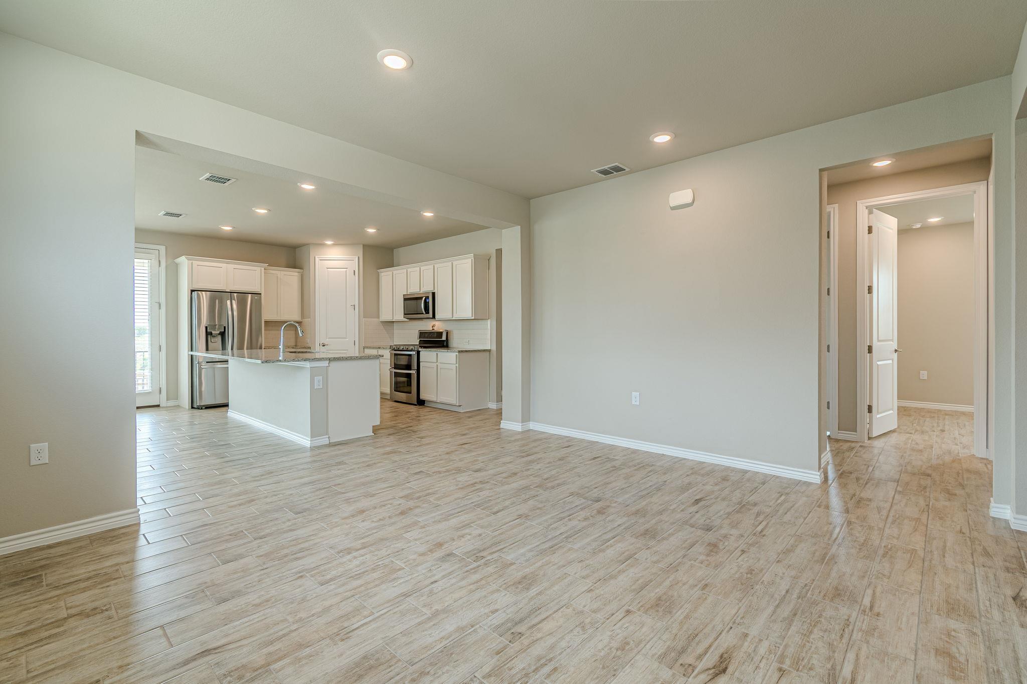 404 Eagle Dr # 101, San Marcos, TX 78666