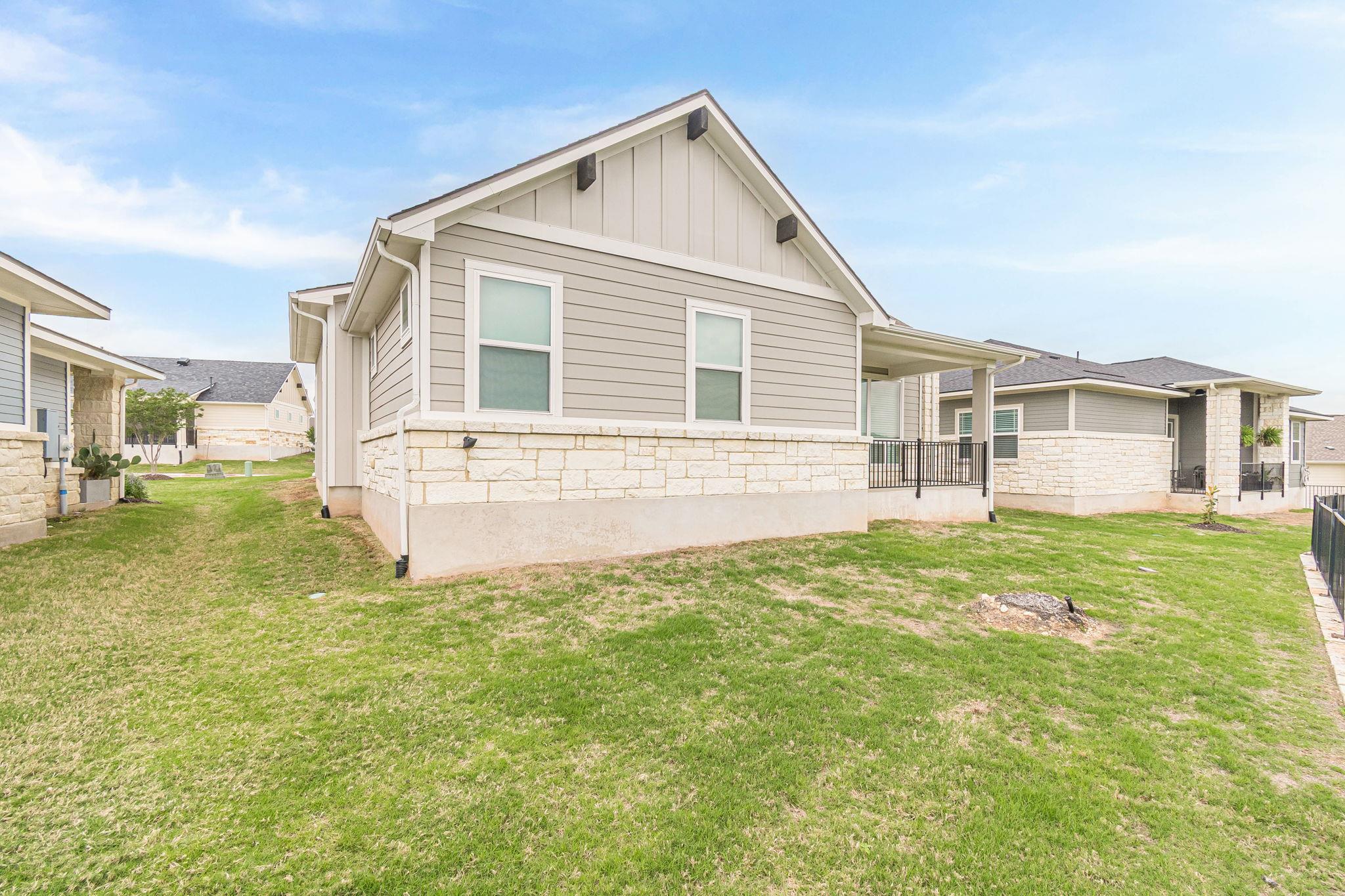 404 Eagle Dr # 101, San Marcos, TX 78666