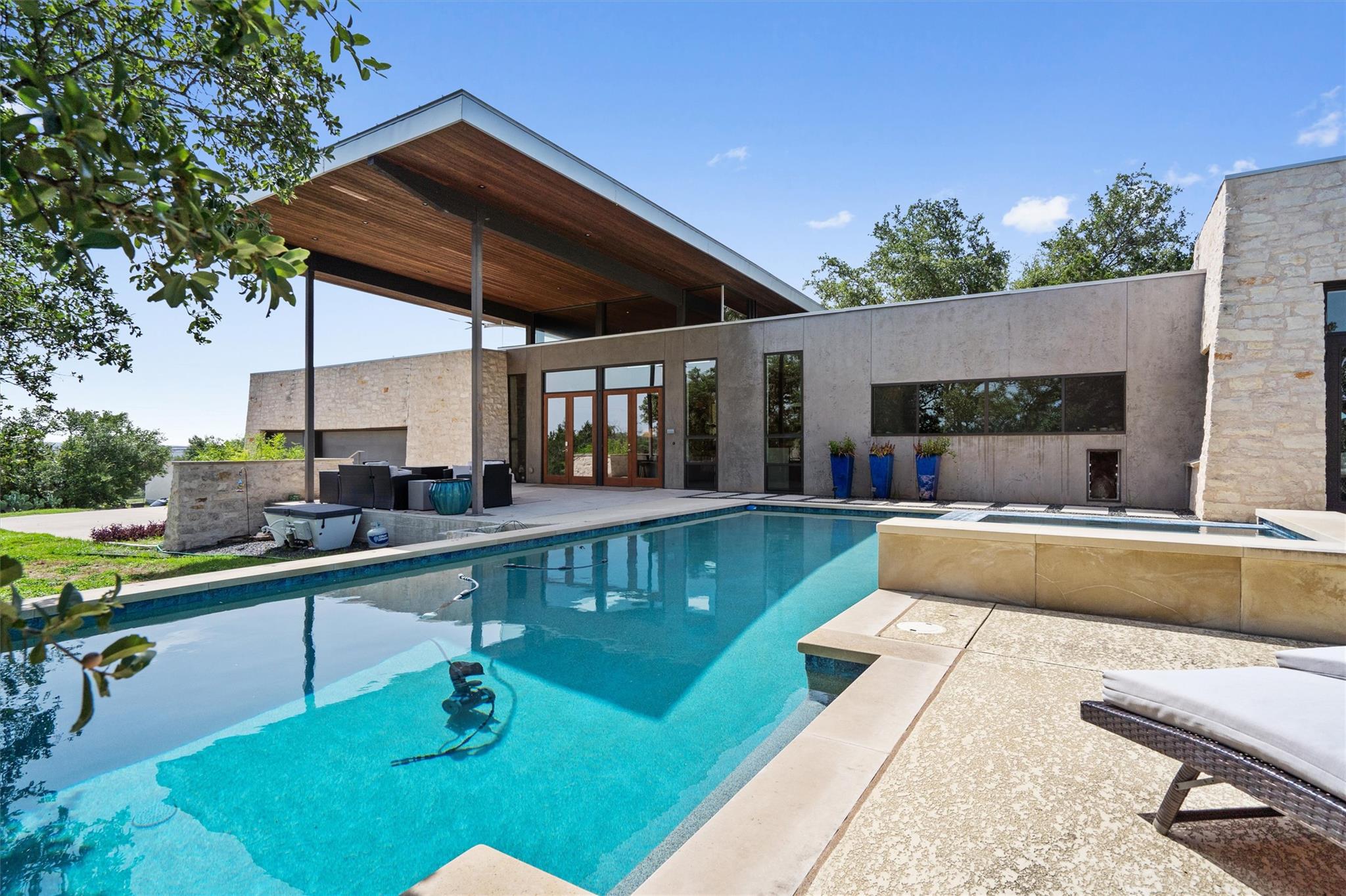 1302 Socorro Dr, Austin, TX 78734