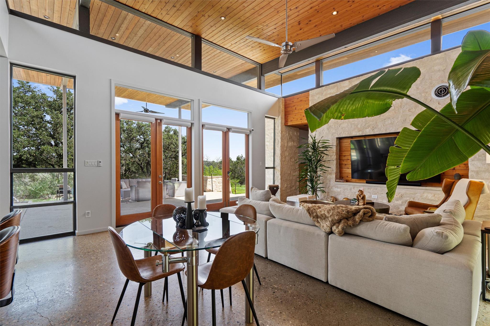 1302 Socorro Dr, Austin, TX 78734