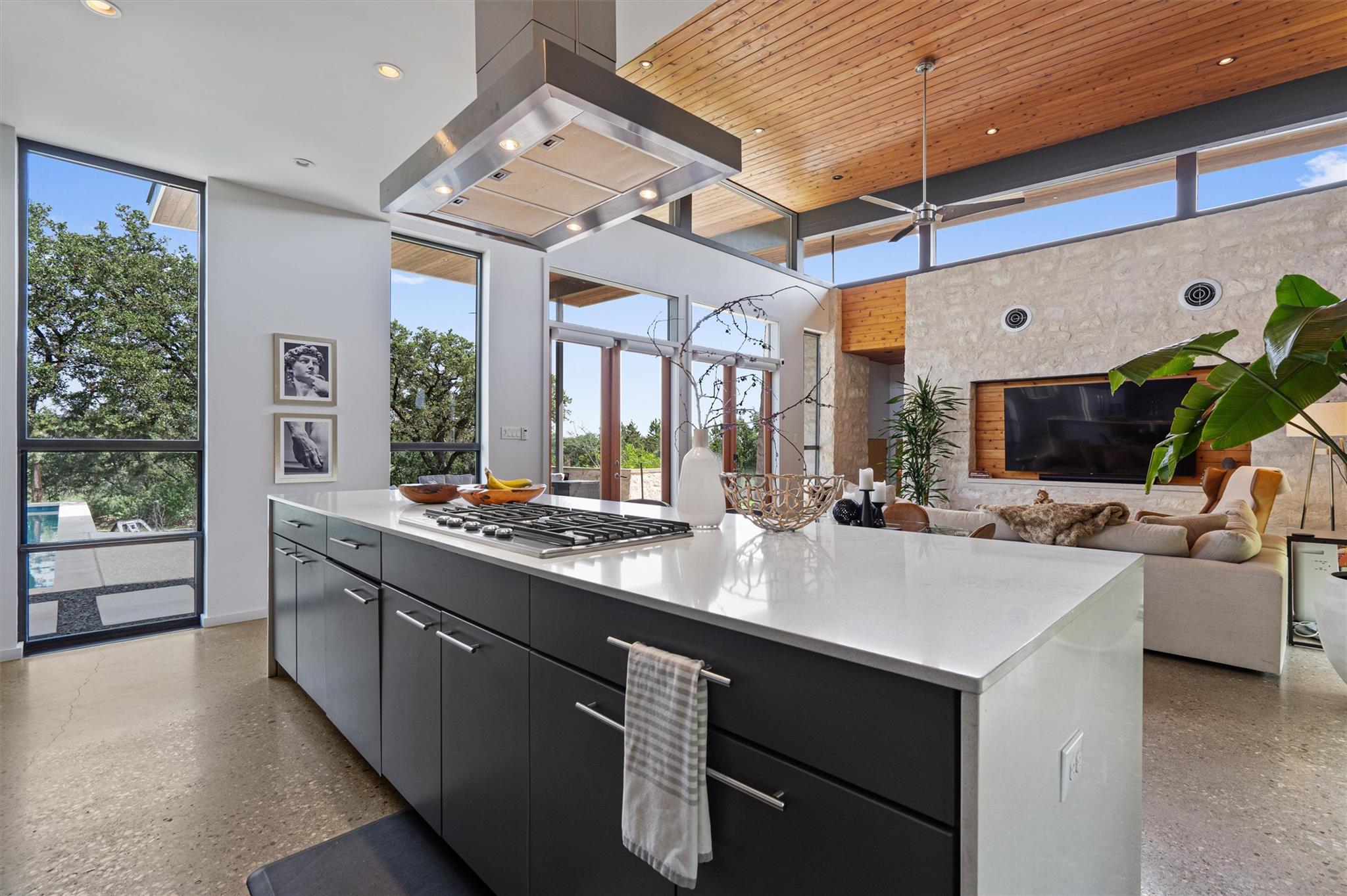 1302 Socorro Dr, Austin, TX 78734