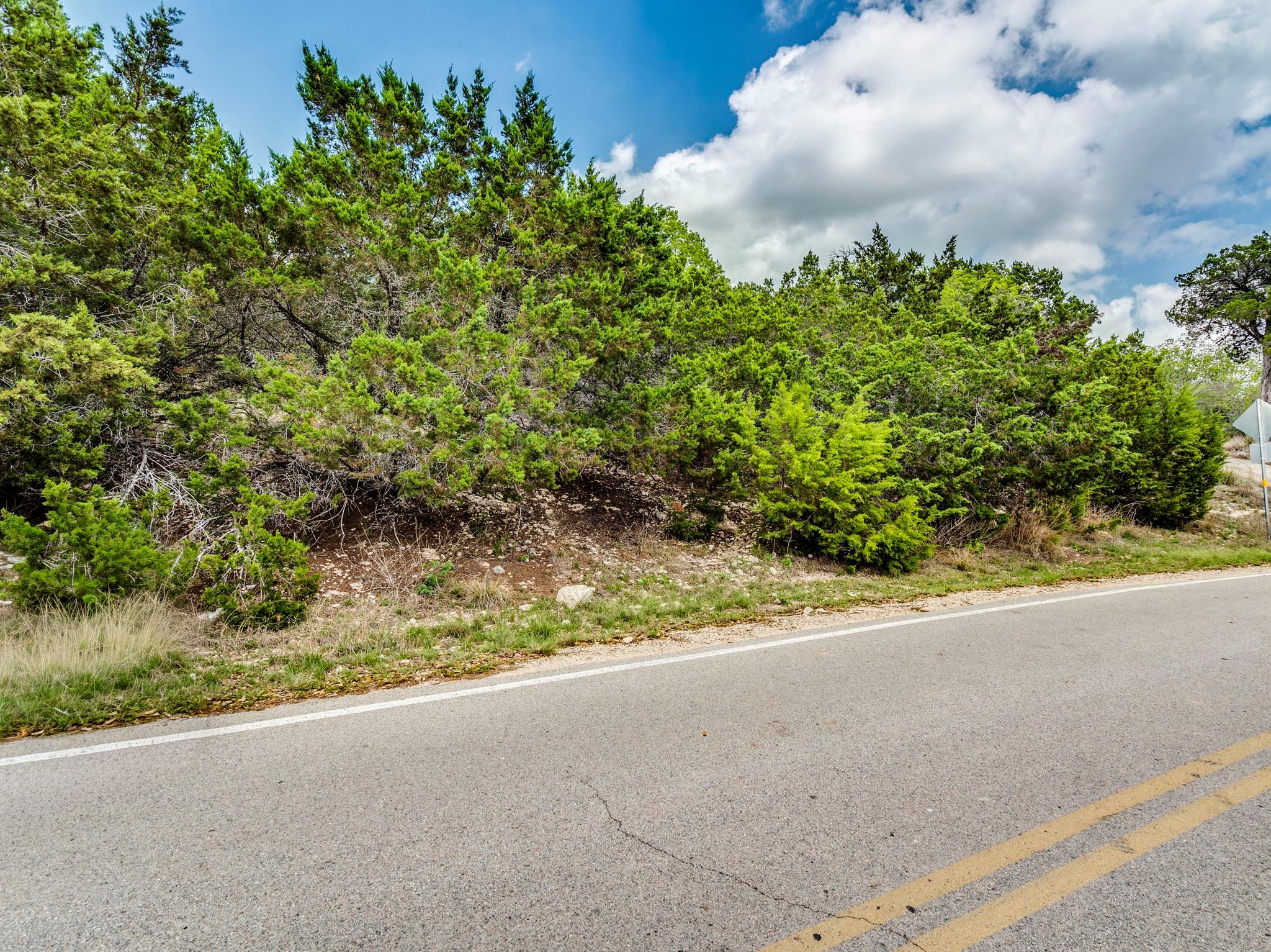 2237 Colleen Dr, Canyon Lake, TX 78133