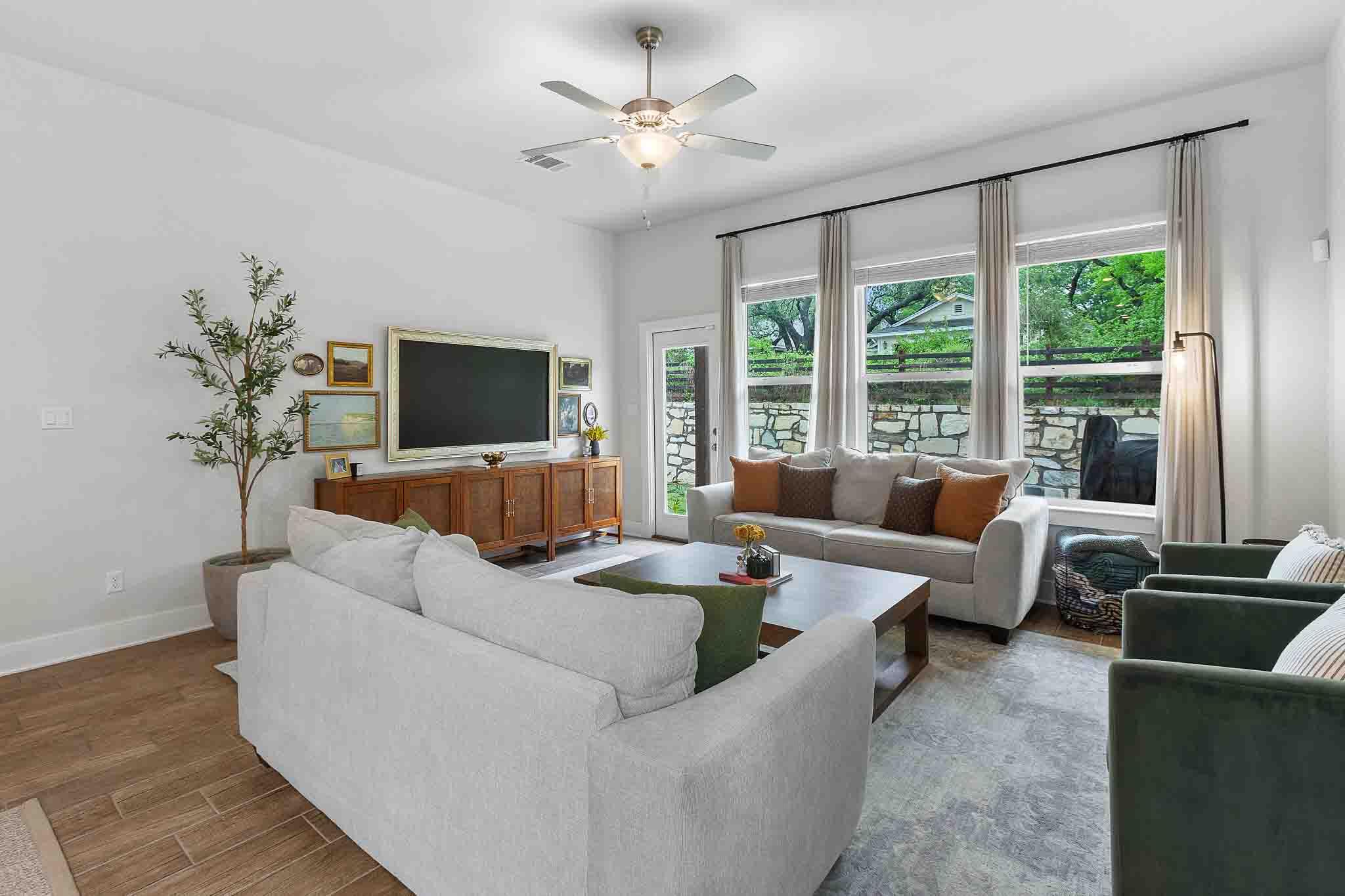 185 Brooks Ranch Dr, Kyle, TX 78640