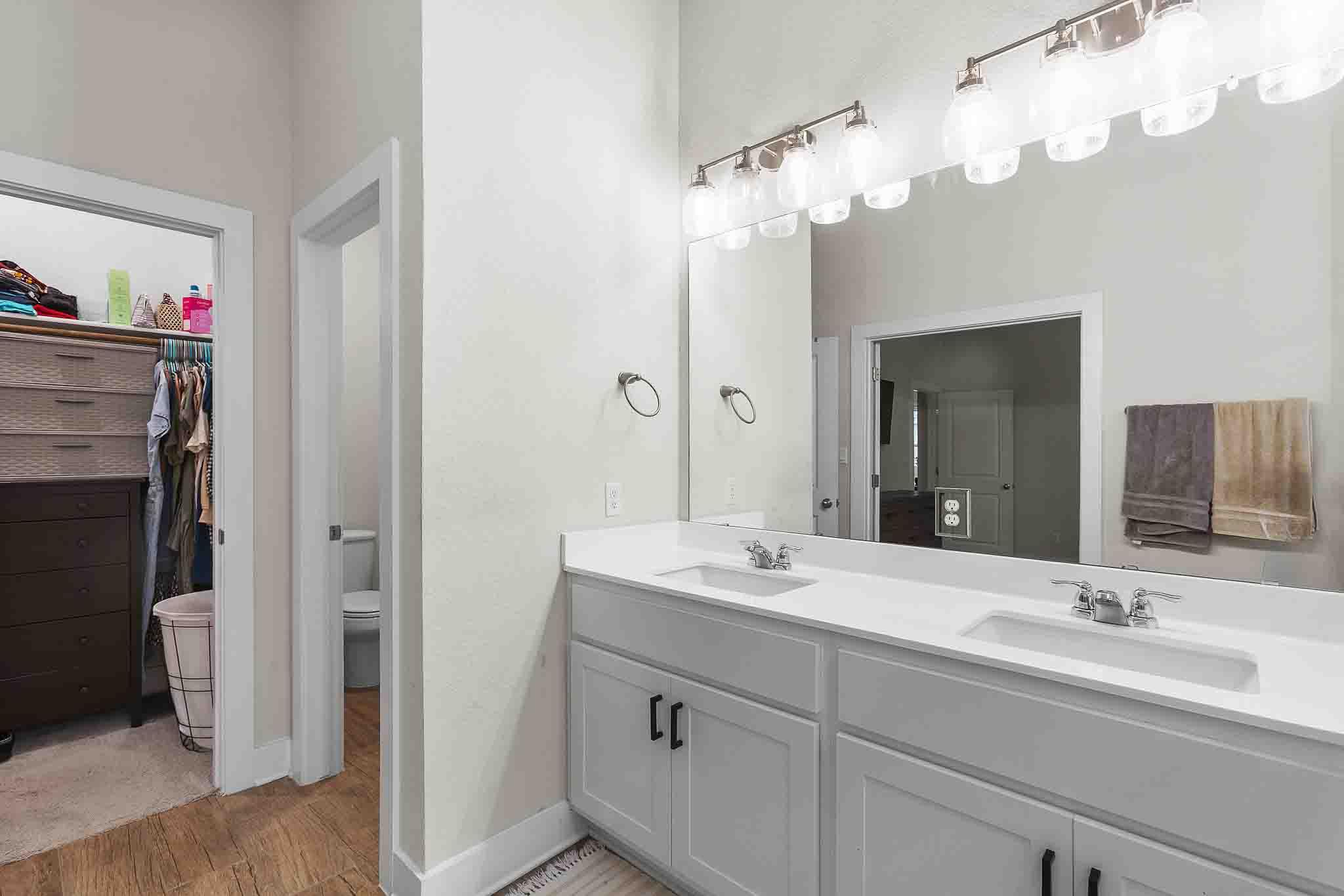 185 Brooks Ranch Dr, Kyle, TX 78640