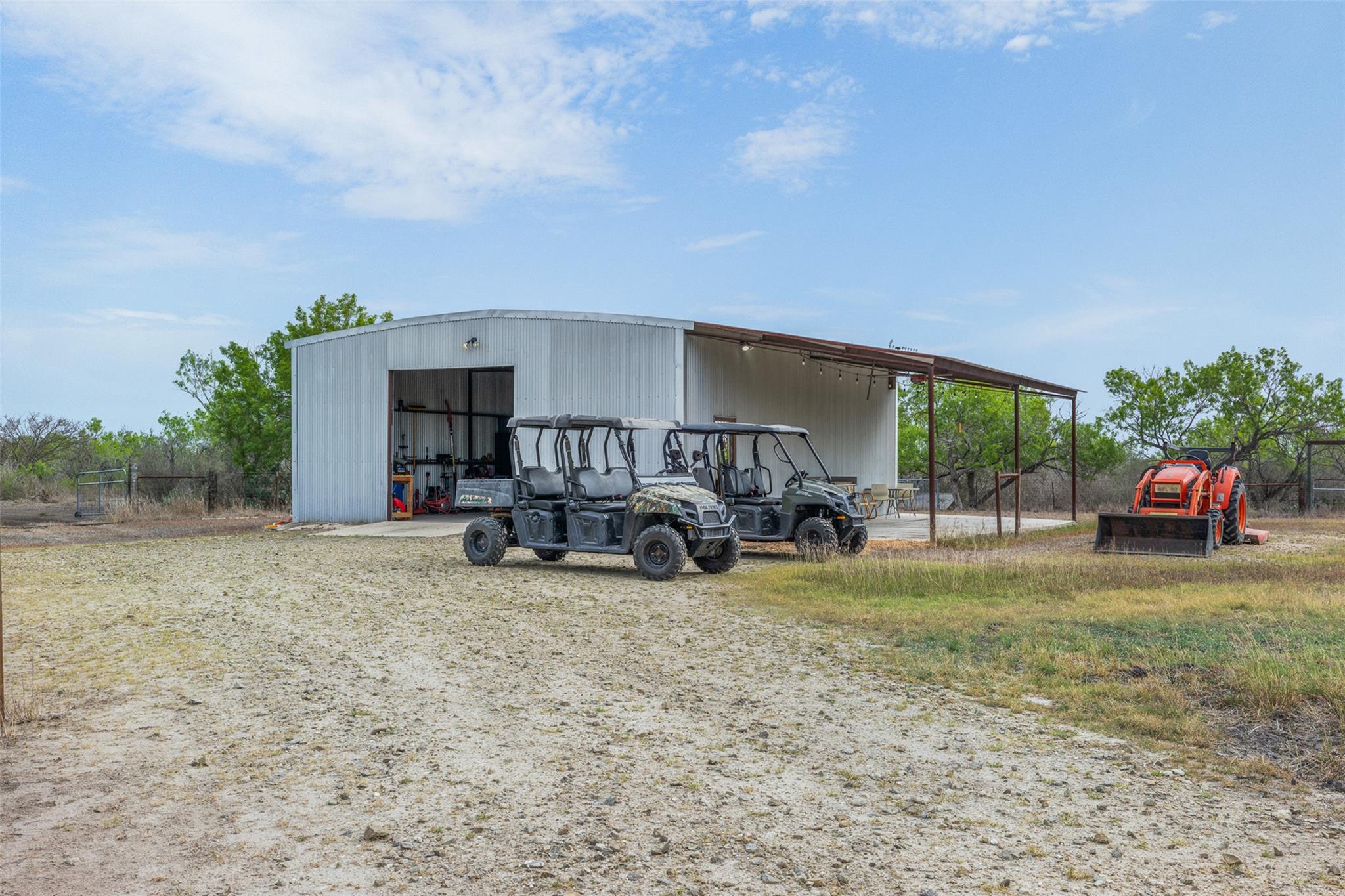 235 Fm 99, Whitsett, Three Rivers, TX 78075