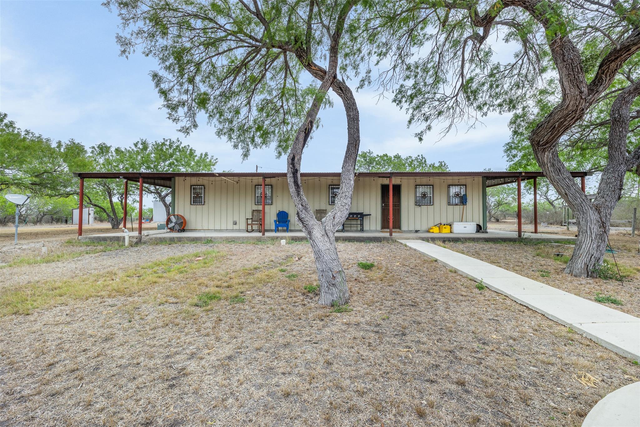 235 Fm 99, Whitsett, Three Rivers, TX 78075