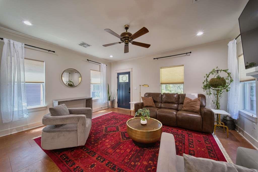 4113 Camacho St, Austin, TX 78723