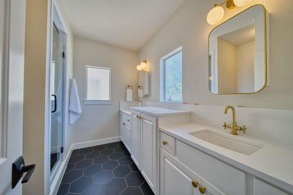 4113 Camacho St, Austin, TX 78723