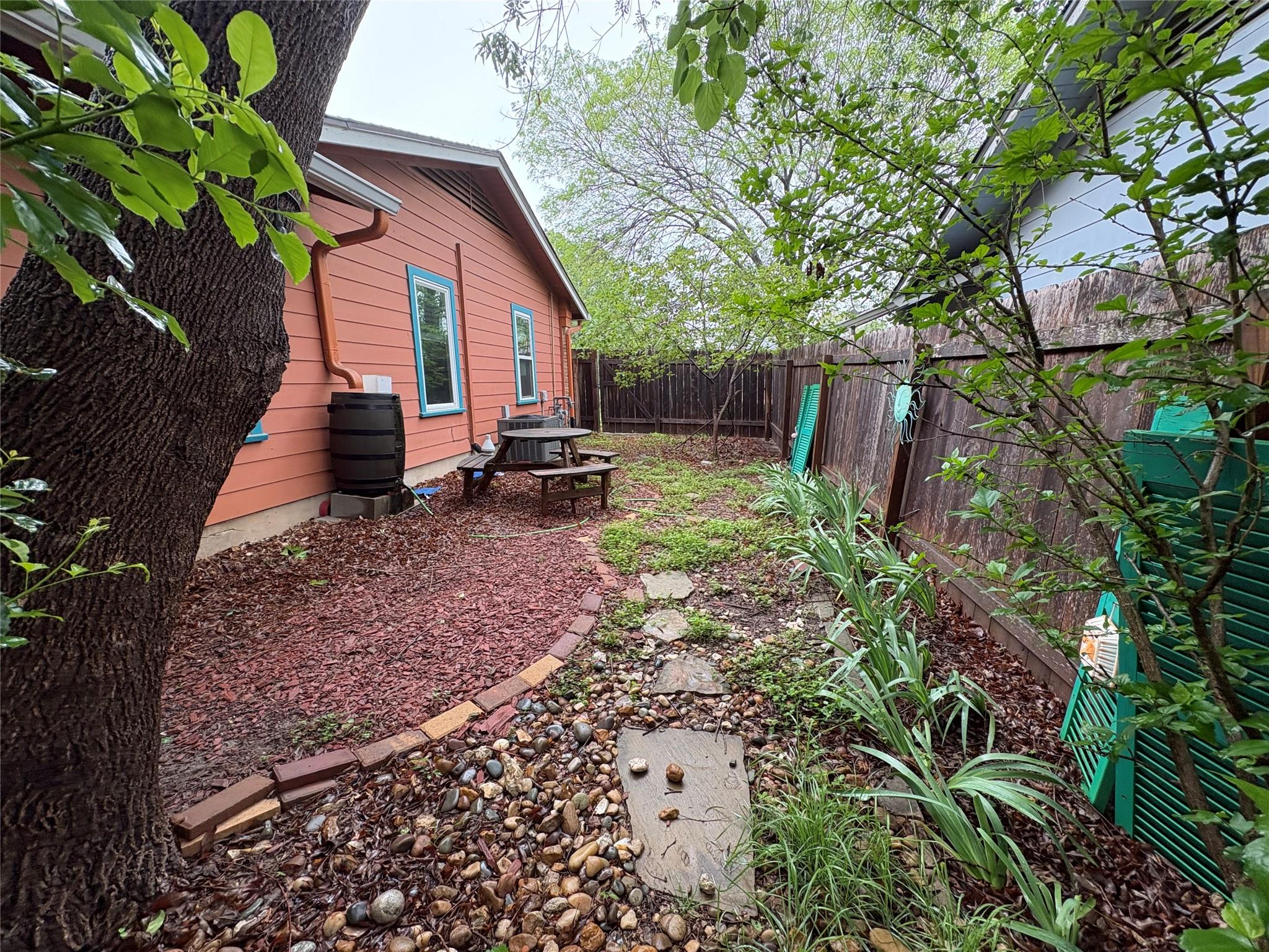 1011 Chesapeake Dr # B, Austin, TX 78758