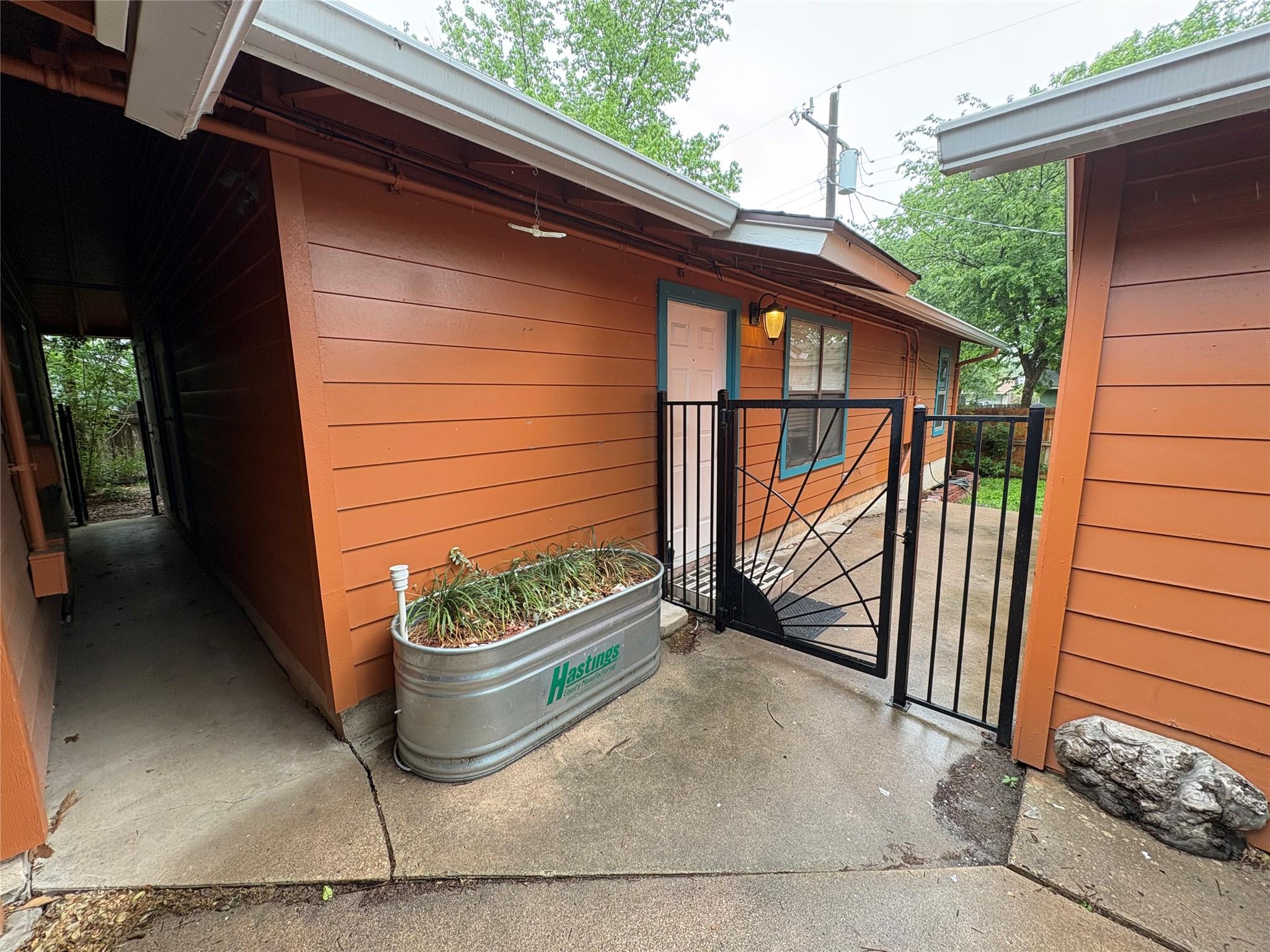 1011 Chesapeake Dr # B, Austin, TX 78758