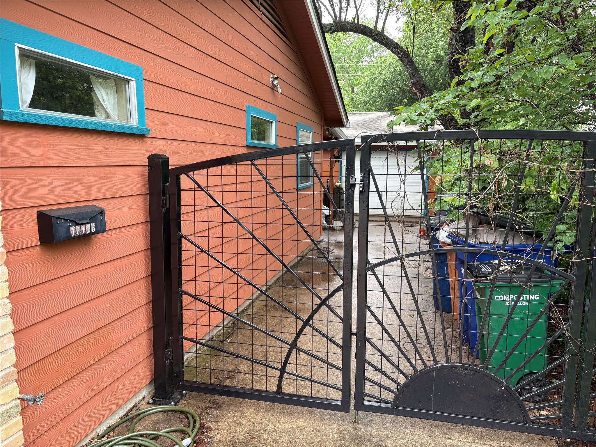 1011 Chesapeake Dr # B, Austin, TX 78758