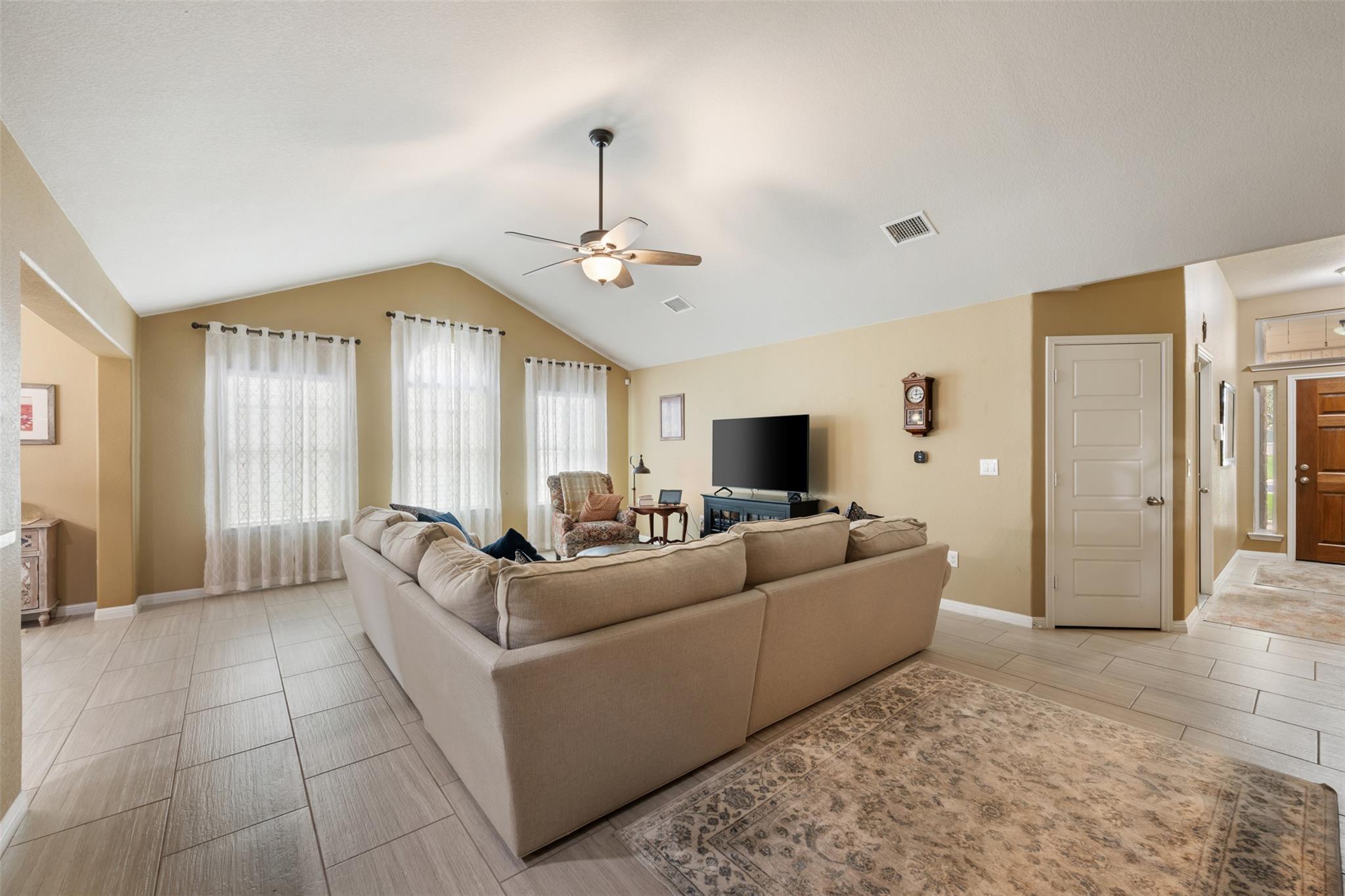 217 Deep Creek Dr, Georgetown, TX 78626
