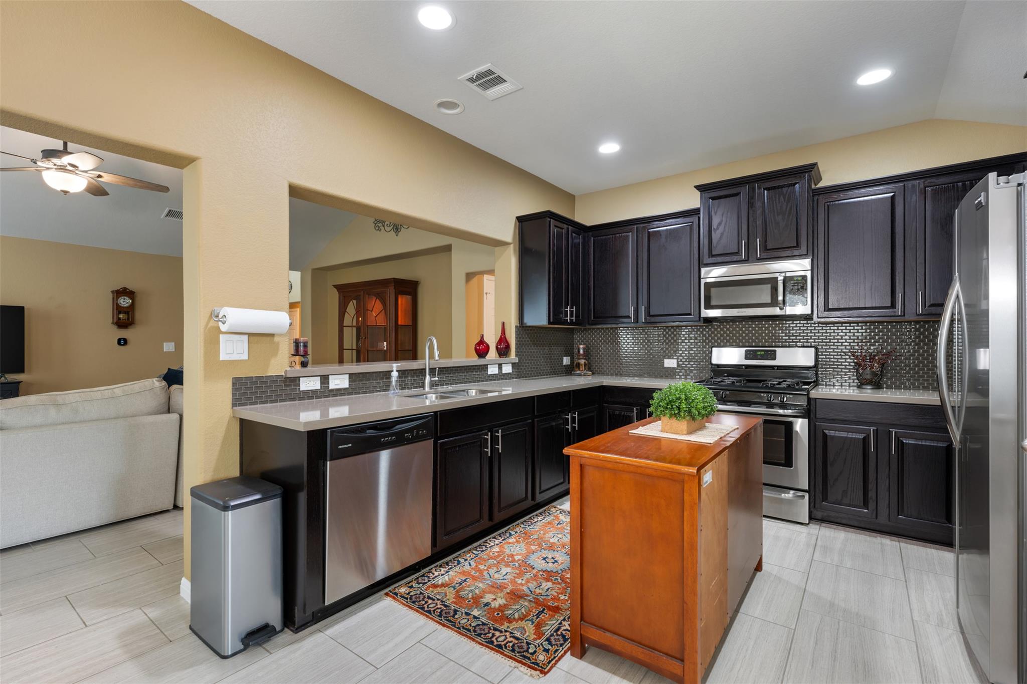 217 Deep Creek Dr, Georgetown, TX 78626