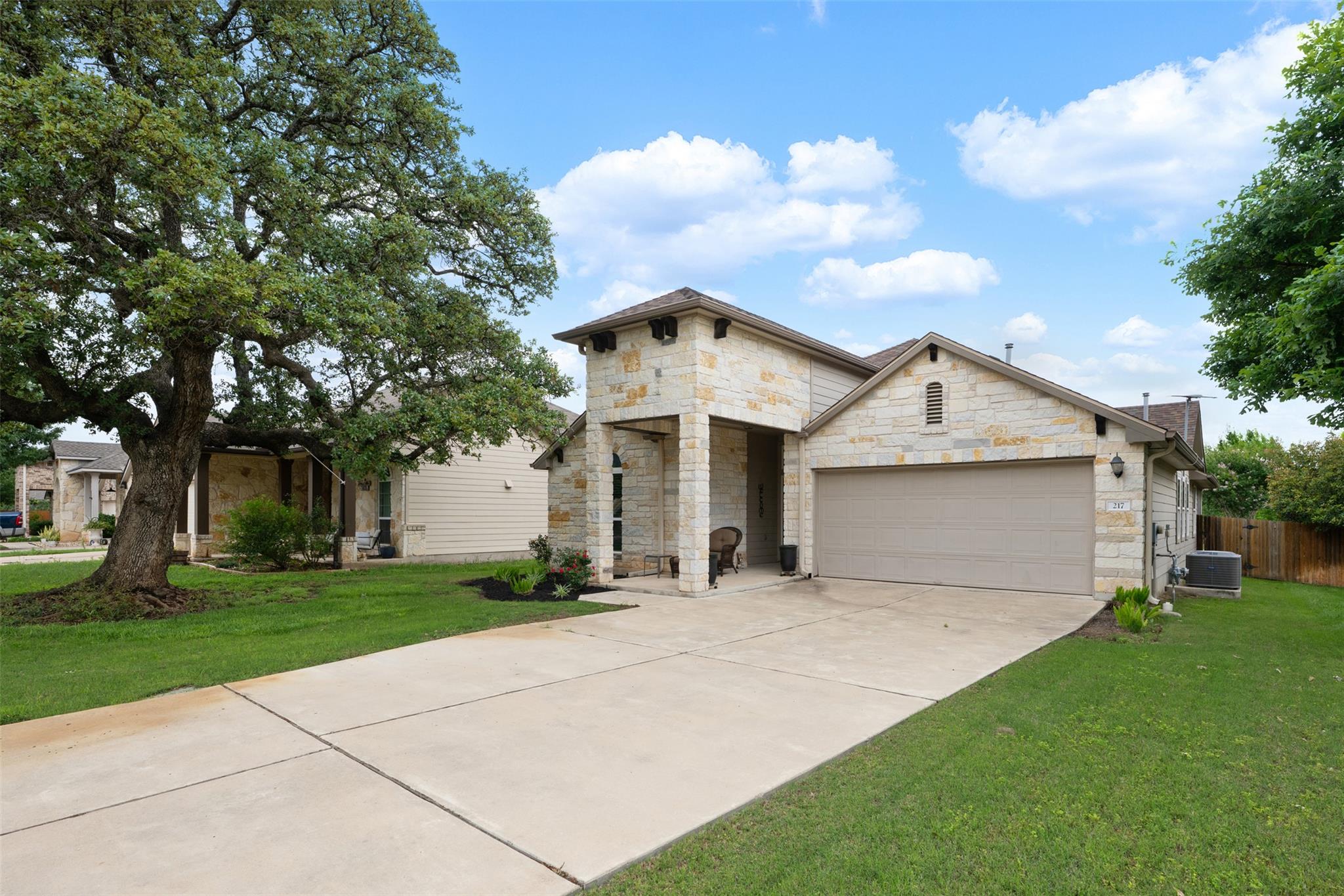 217 Deep Creek Dr, Georgetown, TX 78626
