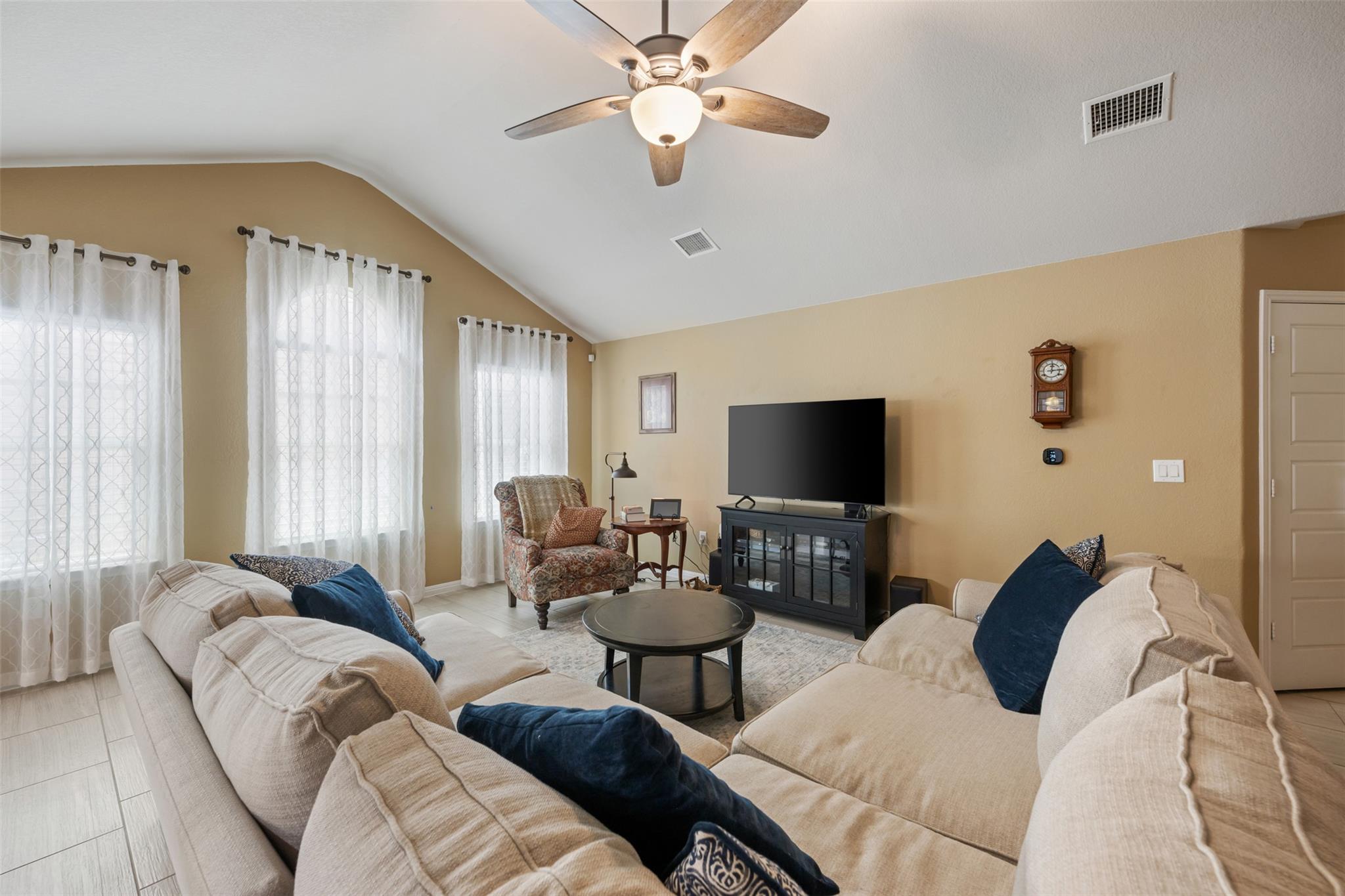 217 Deep Creek Dr, Georgetown, TX 78626