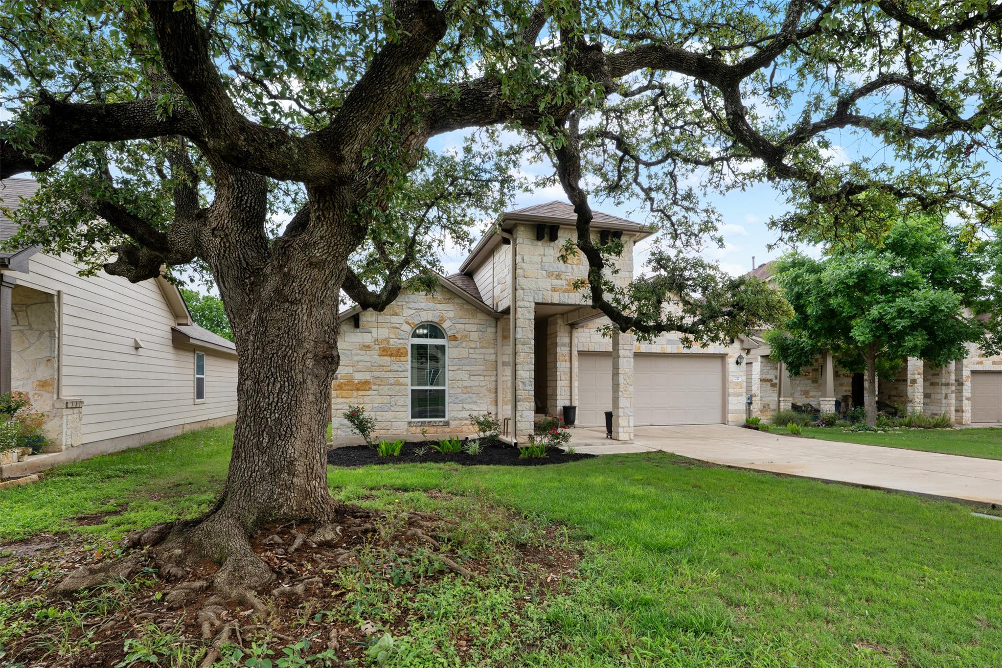217 Deep Creek Dr, Georgetown, TX 78626