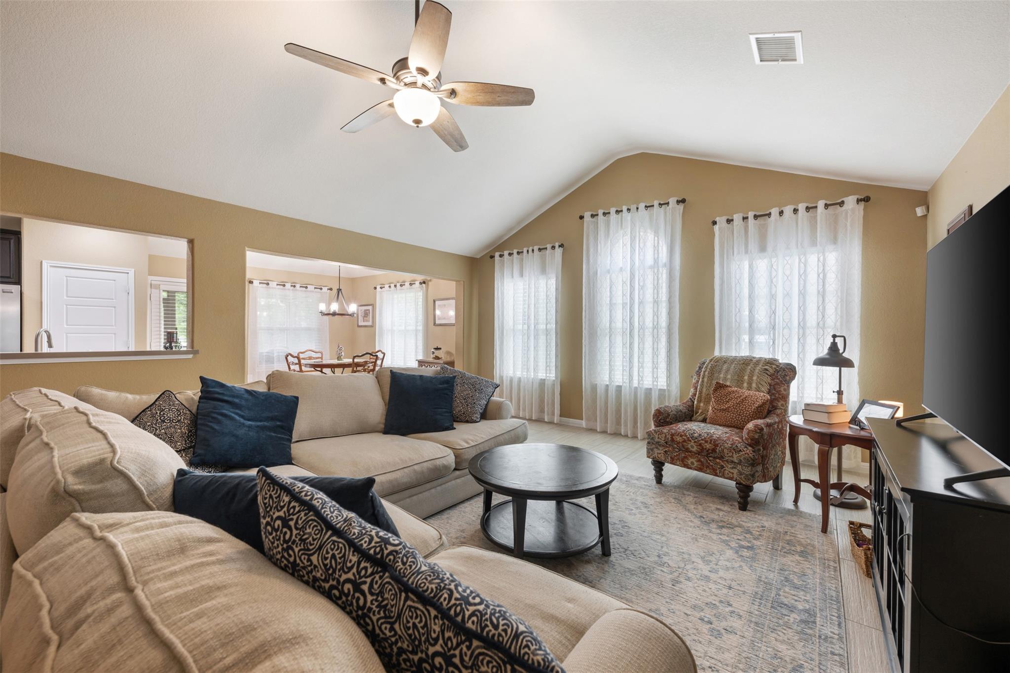 217 Deep Creek Dr, Georgetown, TX 78626
