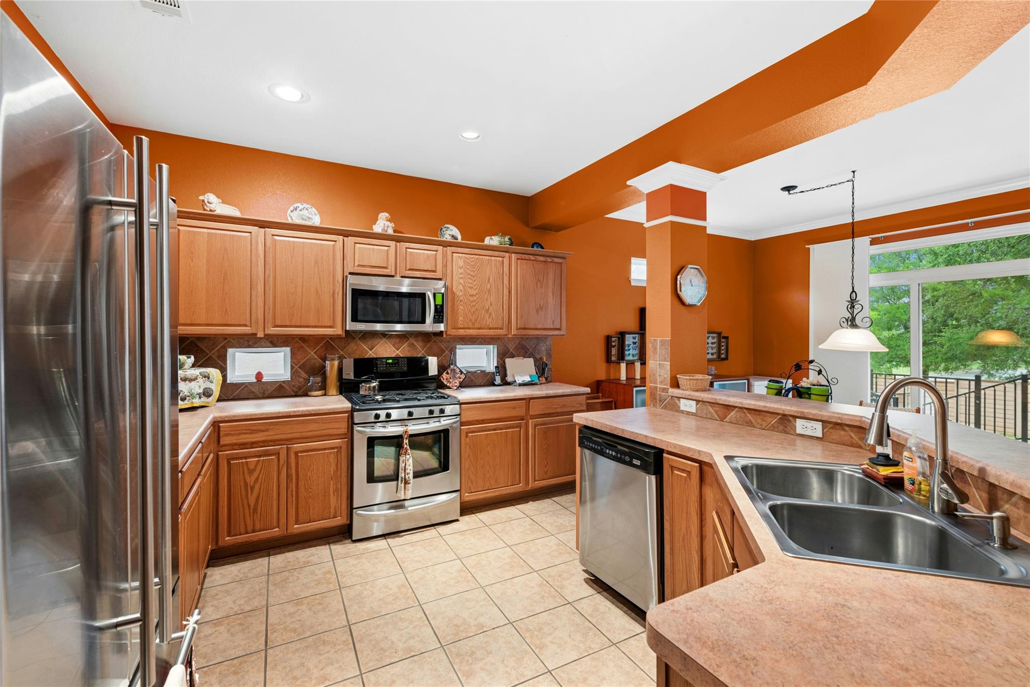 120 Breckenridge St, Georgetown, TX 78633