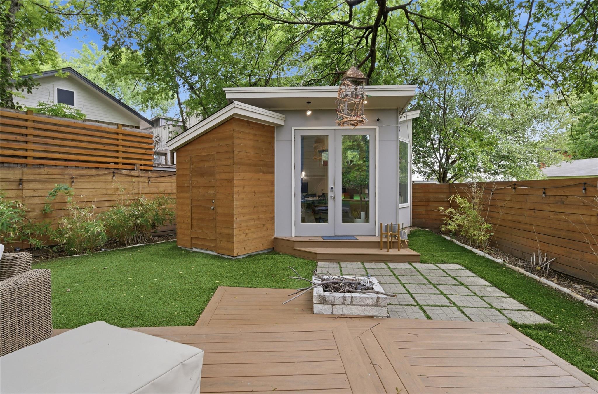 2612 Zaragosa St, Austin, TX 78702