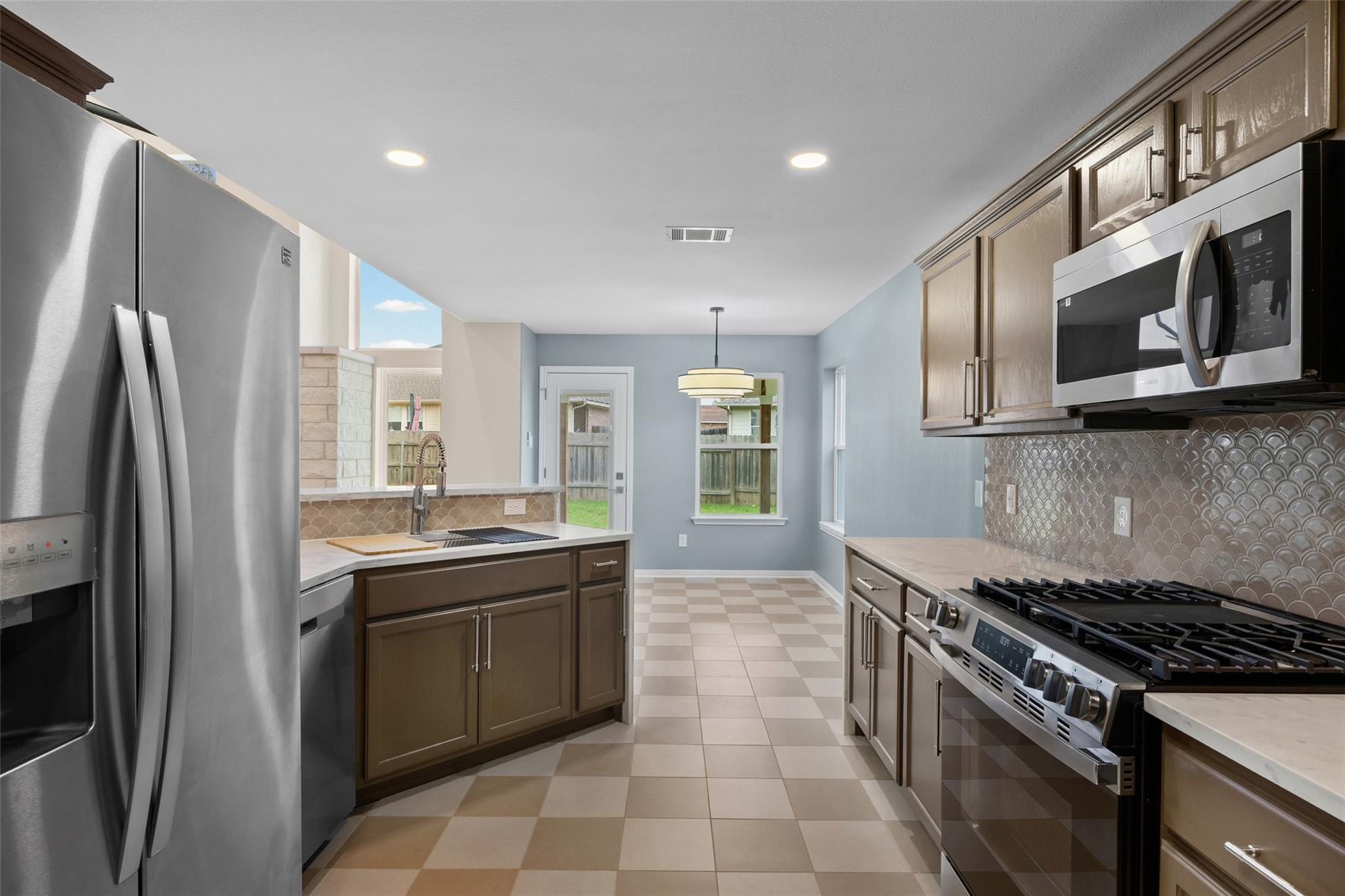 107 Pheasant Rdg, Round Rock, TX 78665