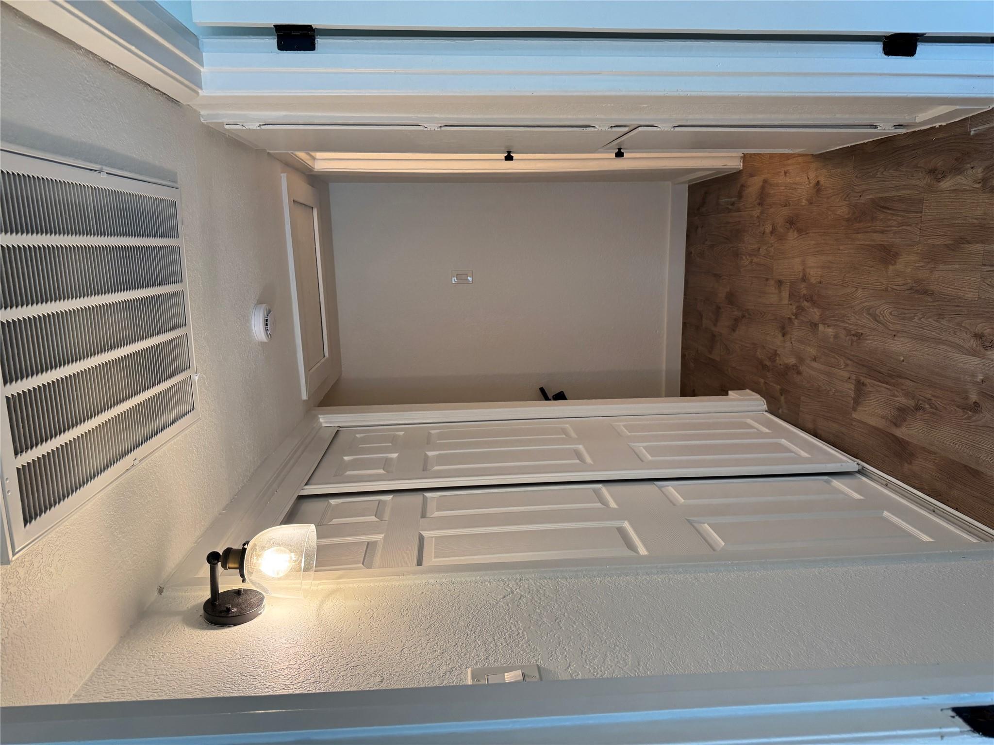 2124 Burton Dr # 133, Austin, TX 78741