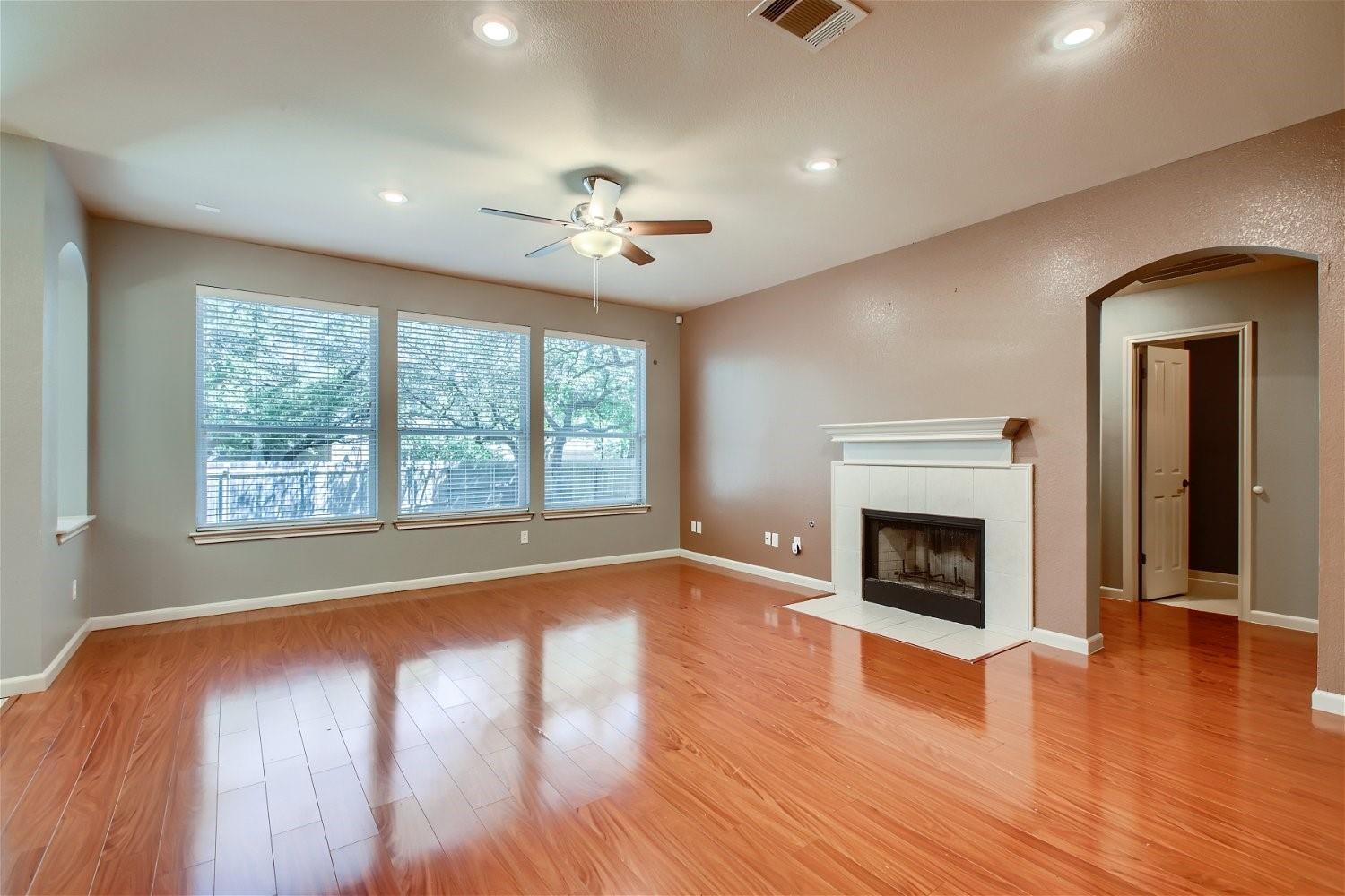 5320 Spirea Cv, Austin, TX 78749