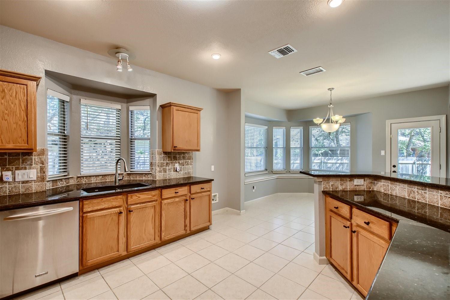 5320 Spirea Cv, Austin, TX 78749